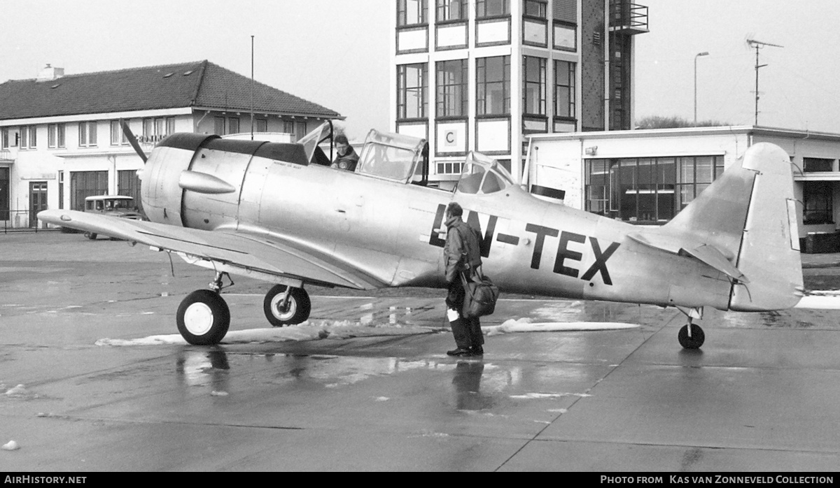 Aircraft Photo of LN-TEX | North American AT-16 Harvard IIB | AirHistory.net #287946