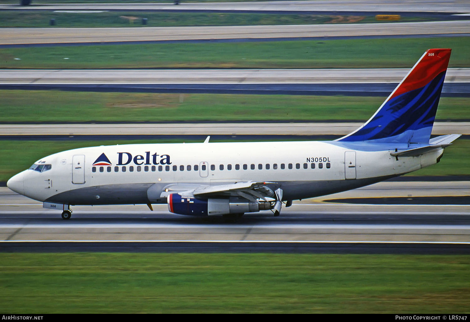 Aircraft Photo of N305DL | Boeing 737-232/Adv | Delta Air Lines | AirHistory.net #287968