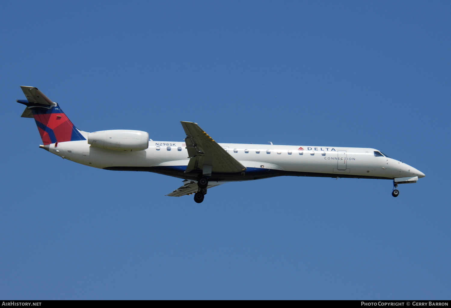 Aircraft Photo of N298SK | Embraer ERJ-145LR (EMB-145LR) | Delta Connection | AirHistory.net #287975