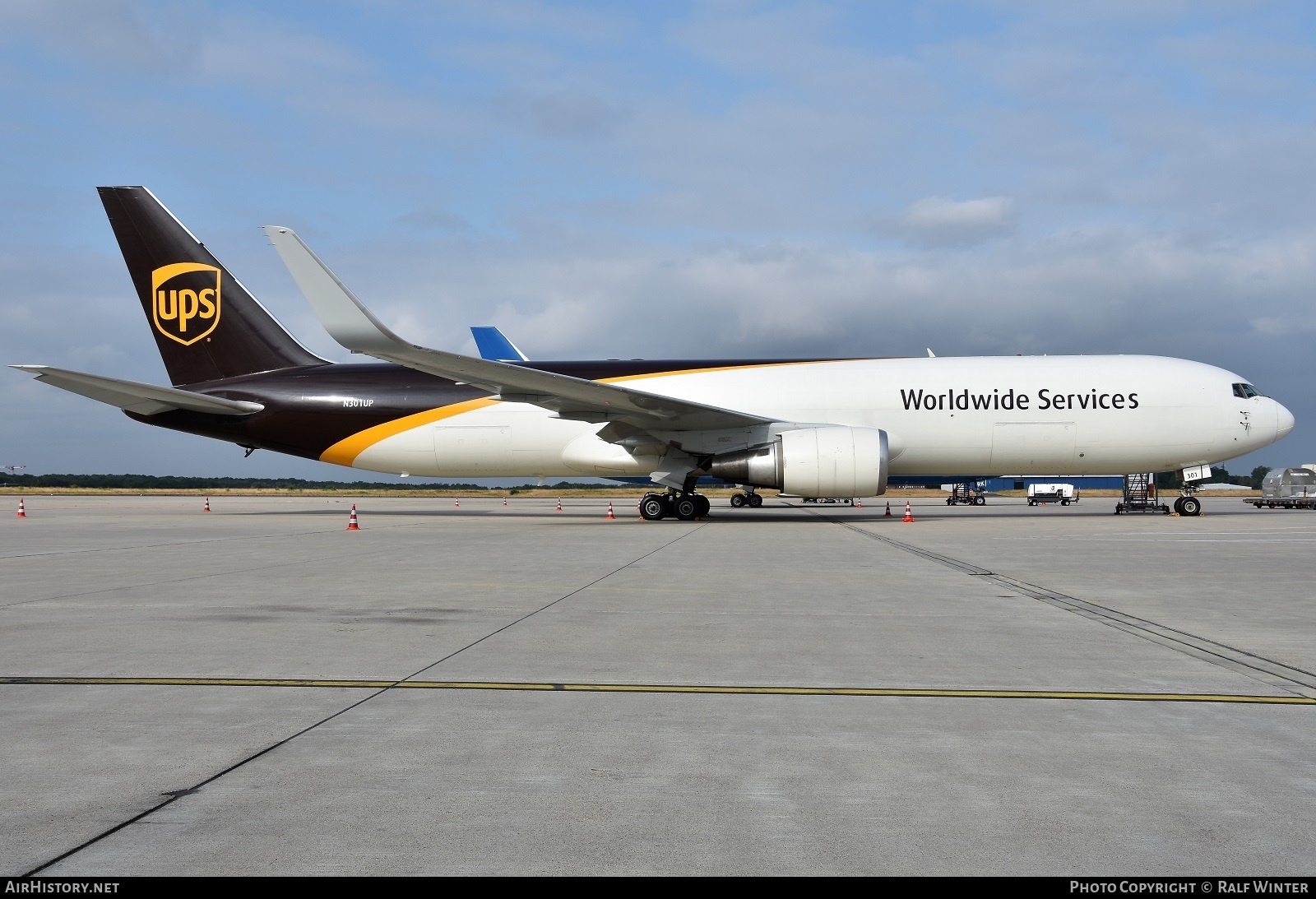 Aircraft Photo of N301UP | Boeing 767-34AF/ER | United Parcel Service - UPS | AirHistory.net #287993