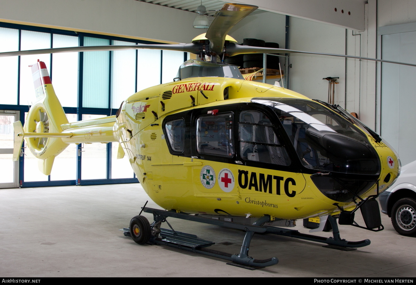 Aircraft Photo of OE-XVE | Eurocopter EC-135T-2+ | ÖAMTC | AirHistory.net #288102