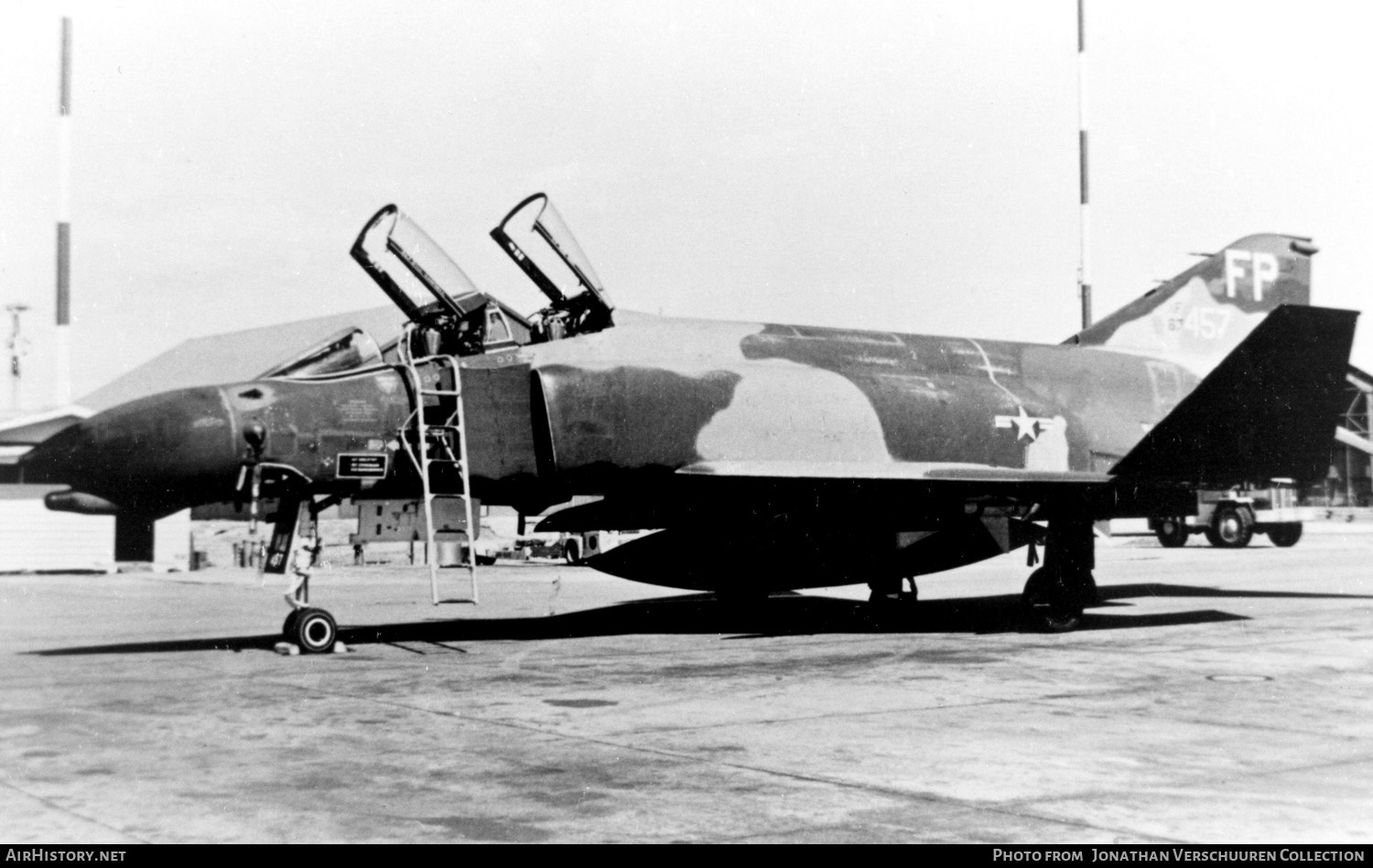 Aircraft Photo of 66-7457 / AF67-457 | McDonnell Douglas F-4D Phantom II | USA - Air Force | AirHistory.net #288176