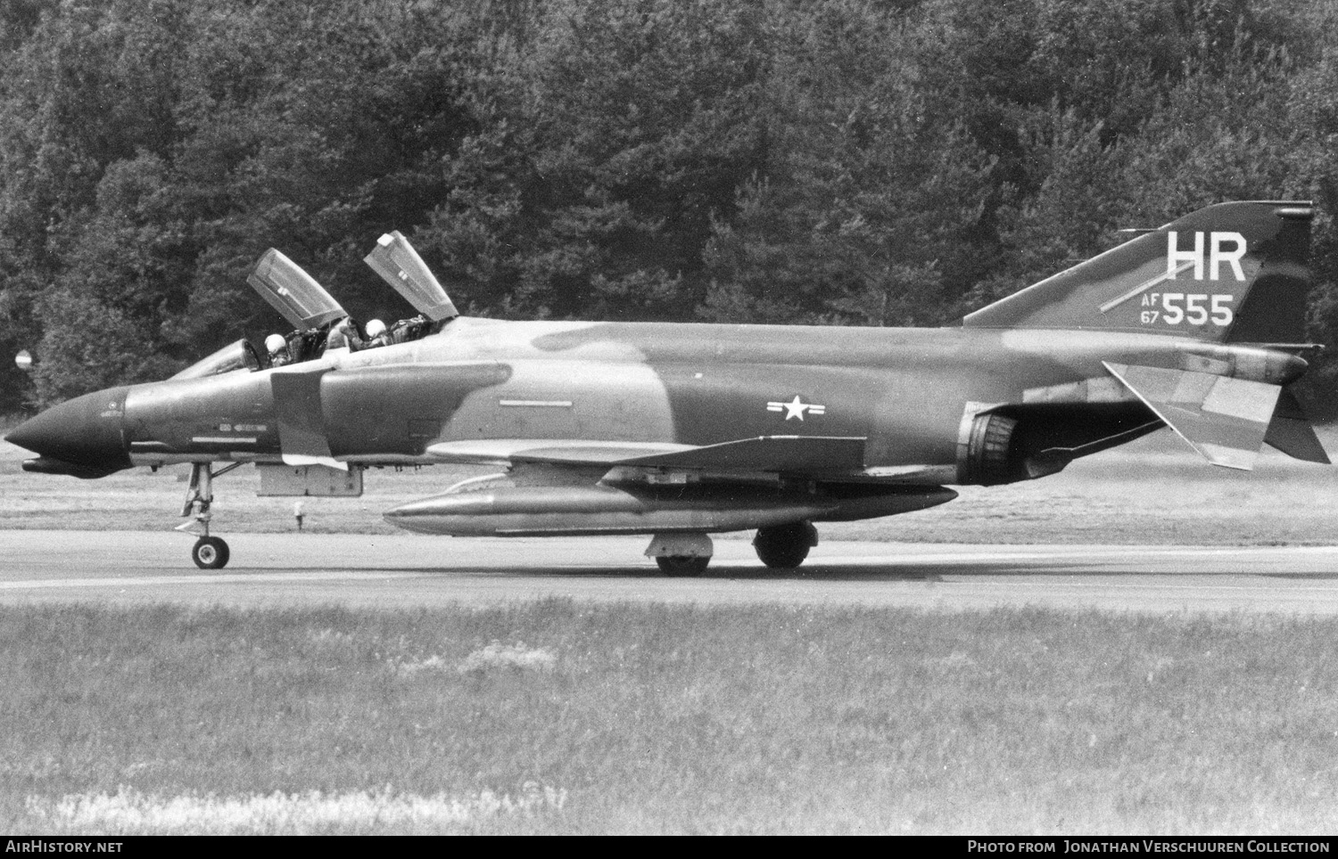 Aircraft Photo of 66-7555 / AF67-555 | McDonnell Douglas F-4D Phantom II | USA - Air Force | AirHistory.net #288178