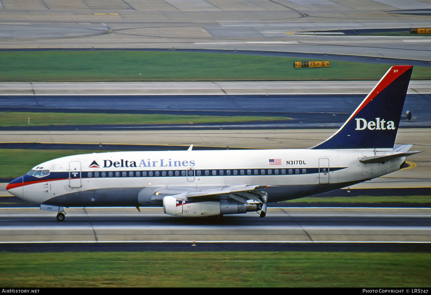 Aircraft Photo of N317DL | Boeing 737-232/Adv | Delta Air Lines | AirHistory.net #288288