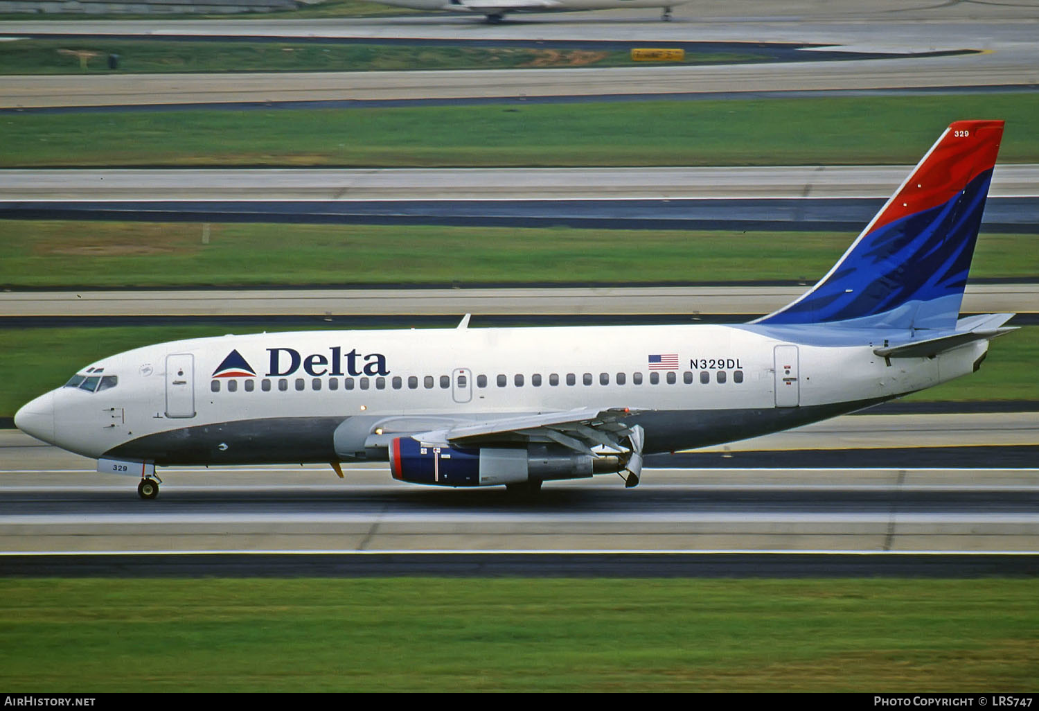 Aircraft Photo of N329DL | Boeing 737-232/Adv | Delta Air Lines | AirHistory.net #288305