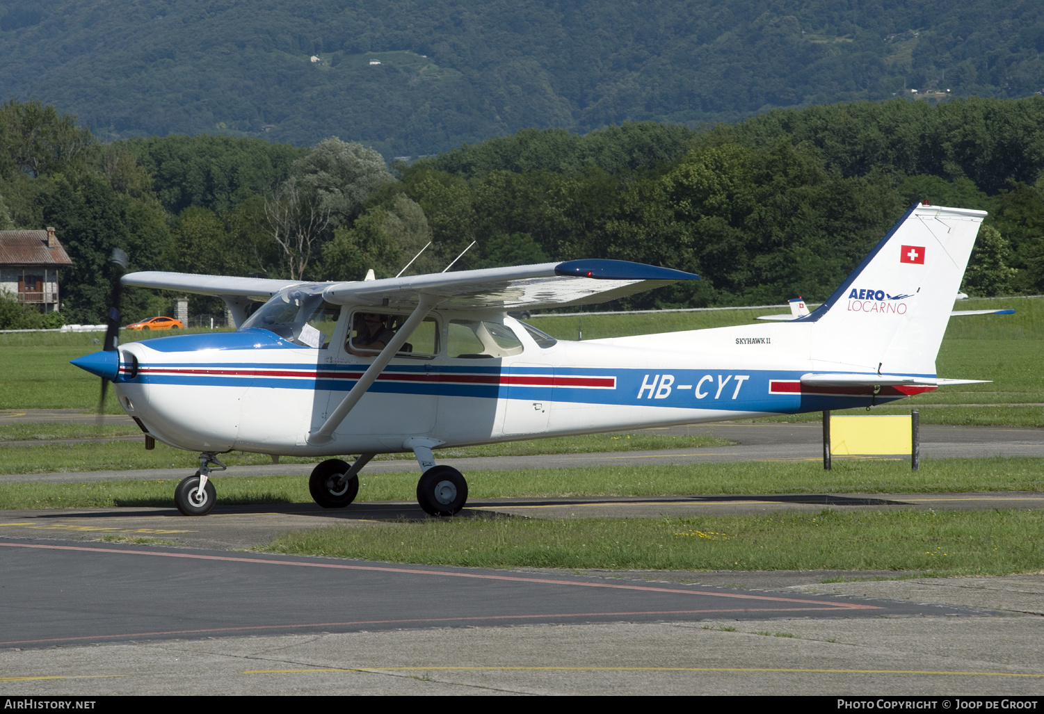 Aircraft Photo of HB-CYT | Reims F172M Skyhawk II | Aero Locarno | AirHistory.net #288427