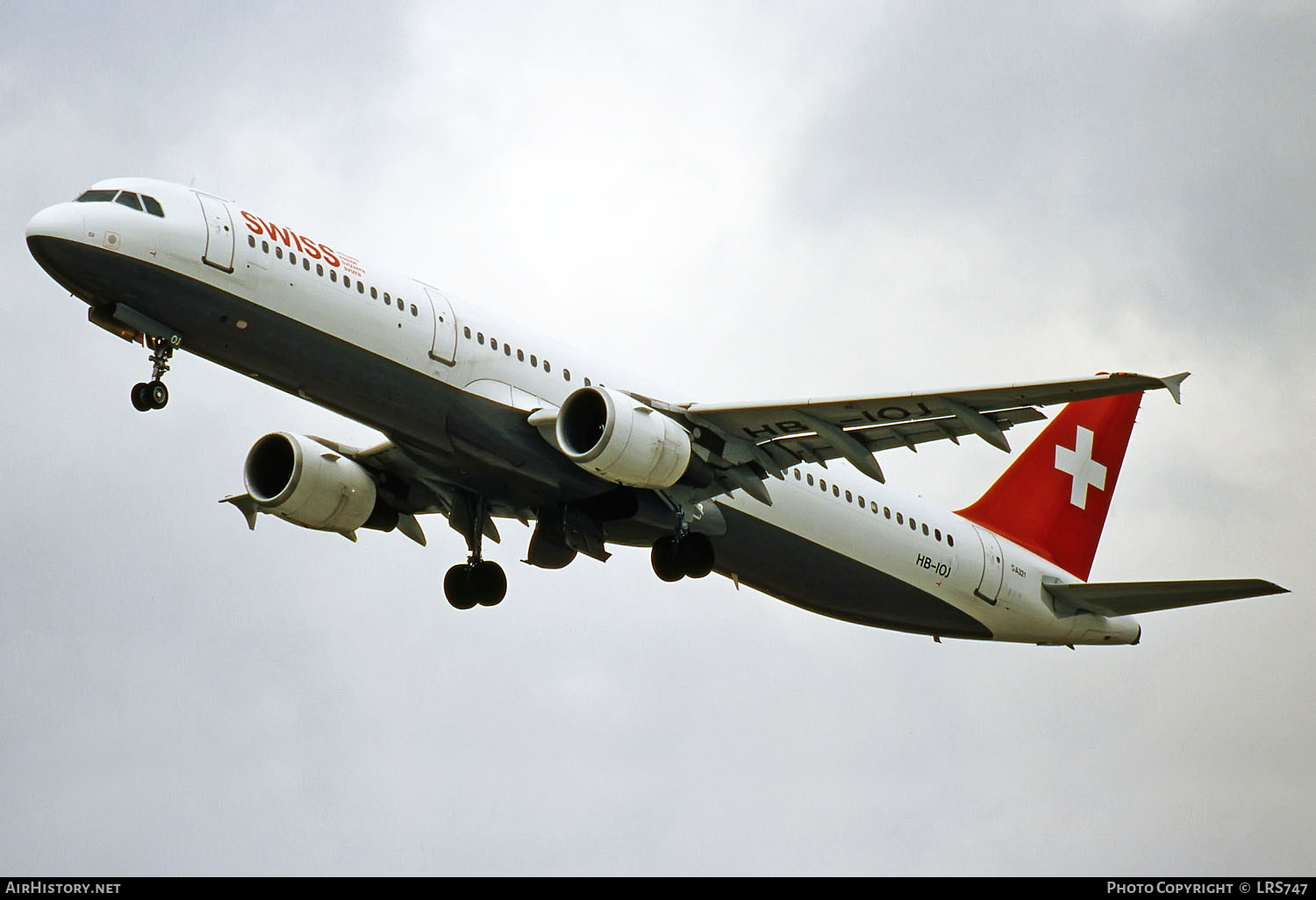 Aircraft Photo of HB-IOJ | Airbus A321-211 | Swiss International Air Lines | AirHistory.net #288538