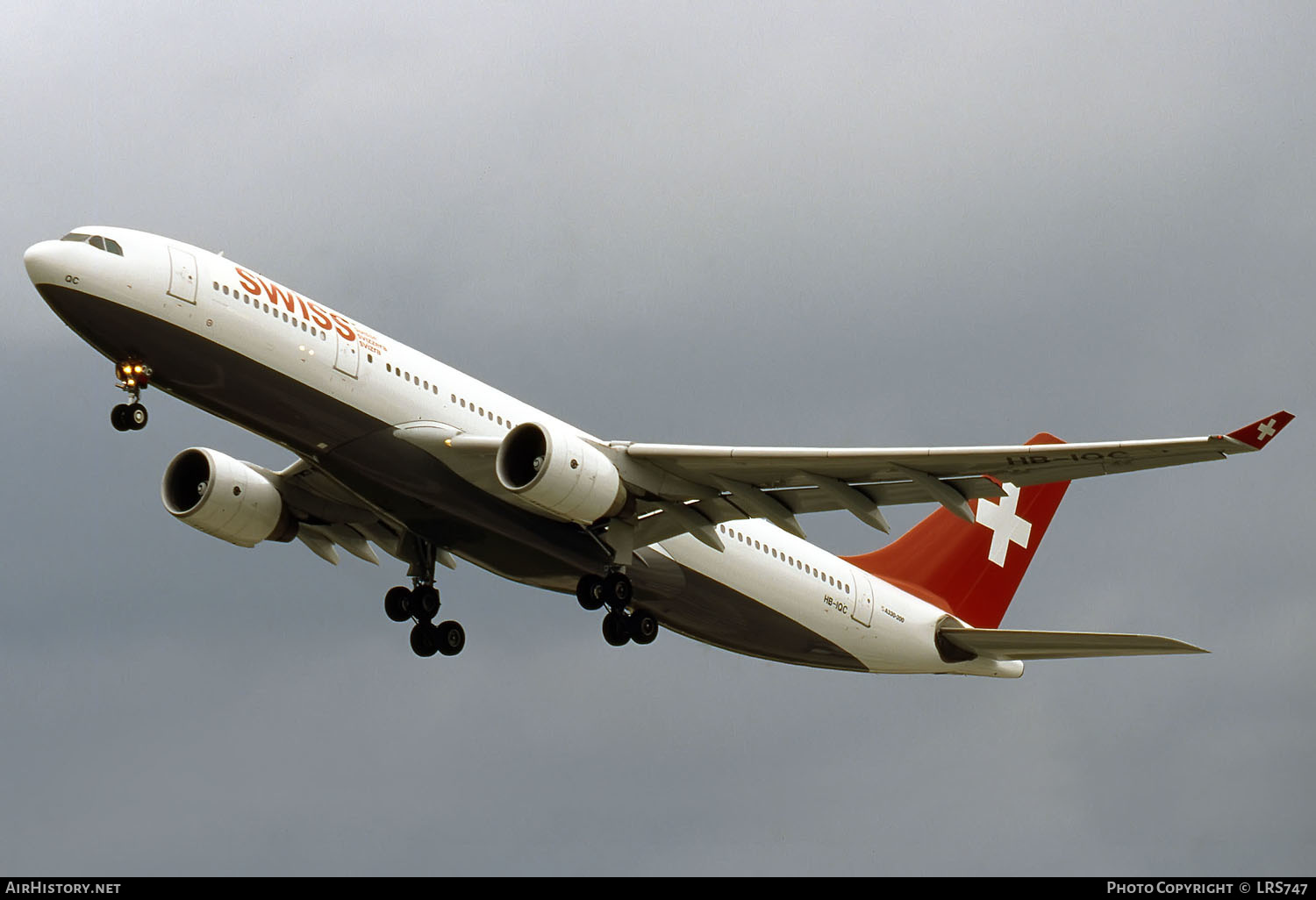 Aircraft Photo of HB-IQC | Airbus A330-223 | Swiss International Air Lines | AirHistory.net #288539