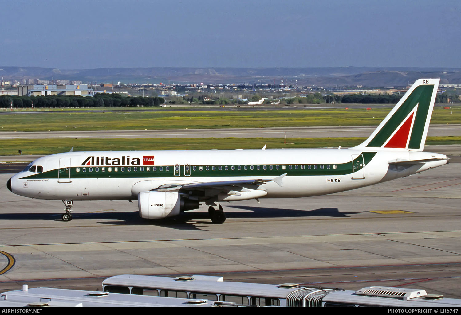 Aircraft Photo of I-BIKB | Airbus A320-214 | Alitalia | AirHistory.net #288542