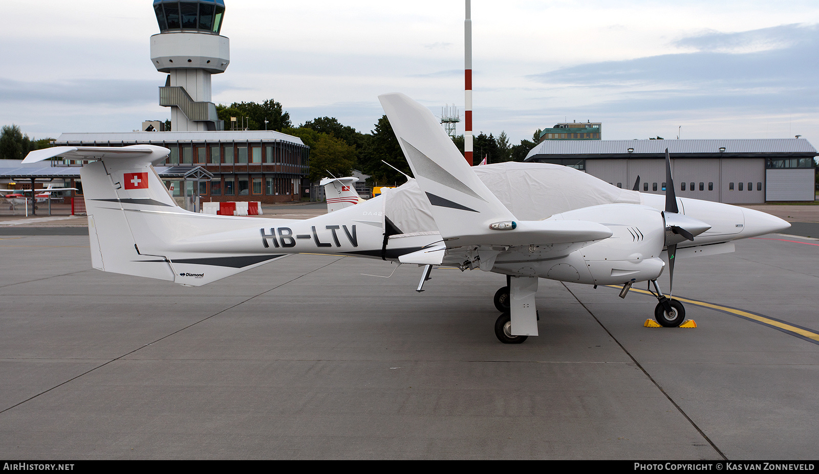 Aircraft Photo of HB-LTV | Diamond DA42 Twin Star | AirHistory.net #288613