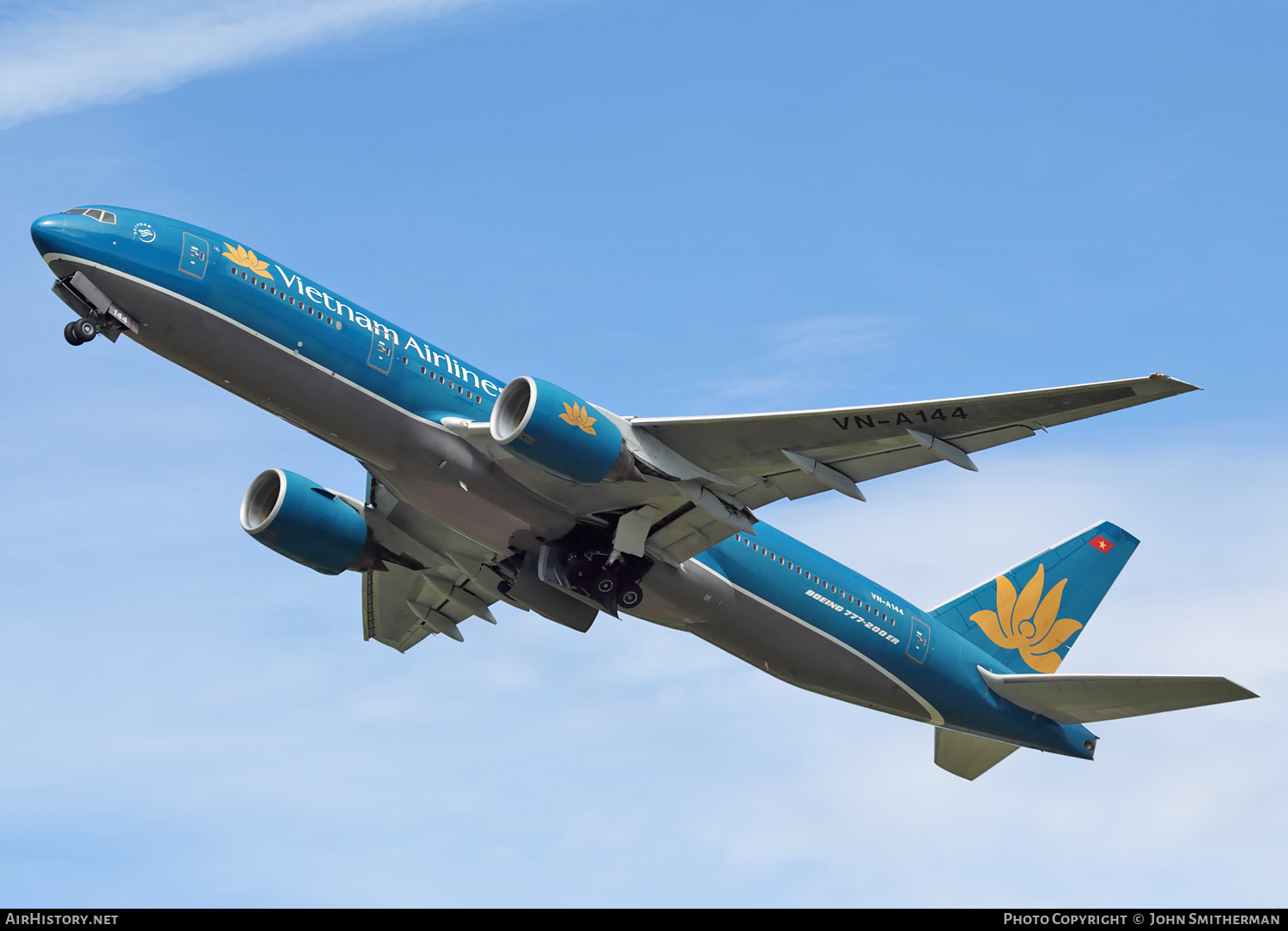 Aircraft Photo of VN-A144 | Boeing 777-26K/ER | Vietnam Airlines | AirHistory.net #288653