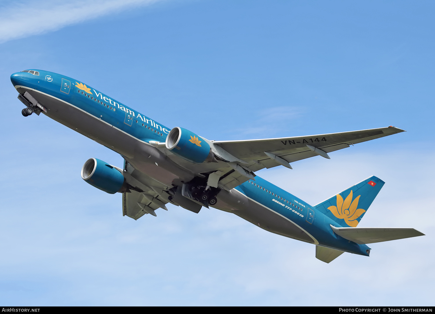 Aircraft Photo of VN-A144 | Boeing 777-26K/ER | Vietnam Airlines | AirHistory.net #288653