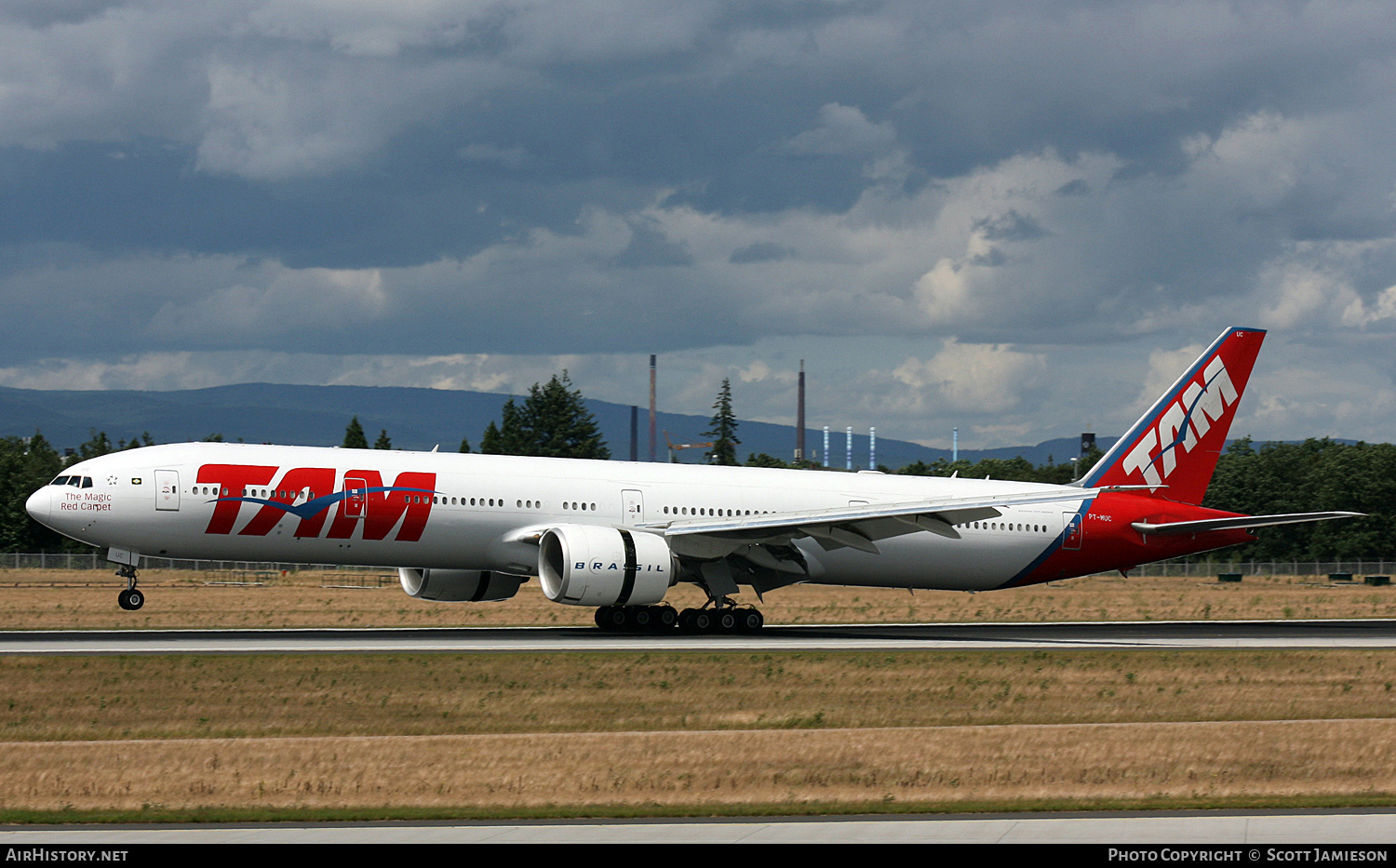 Aircraft Photo of PT-MUC | Boeing 777-32W/ER | TAM Linhas Aéreas | AirHistory.net #288762