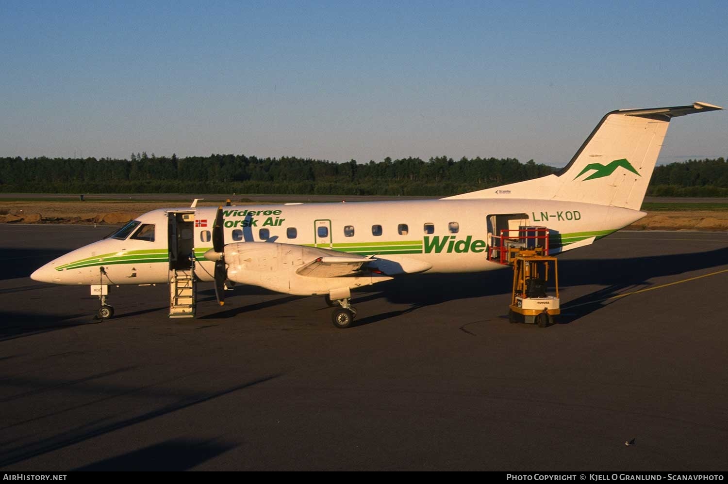 Aircraft Photo of LN-KOD | Embraer EMB-120RT Brasilia | Widerøe Norsk Air | AirHistory.net #288784
