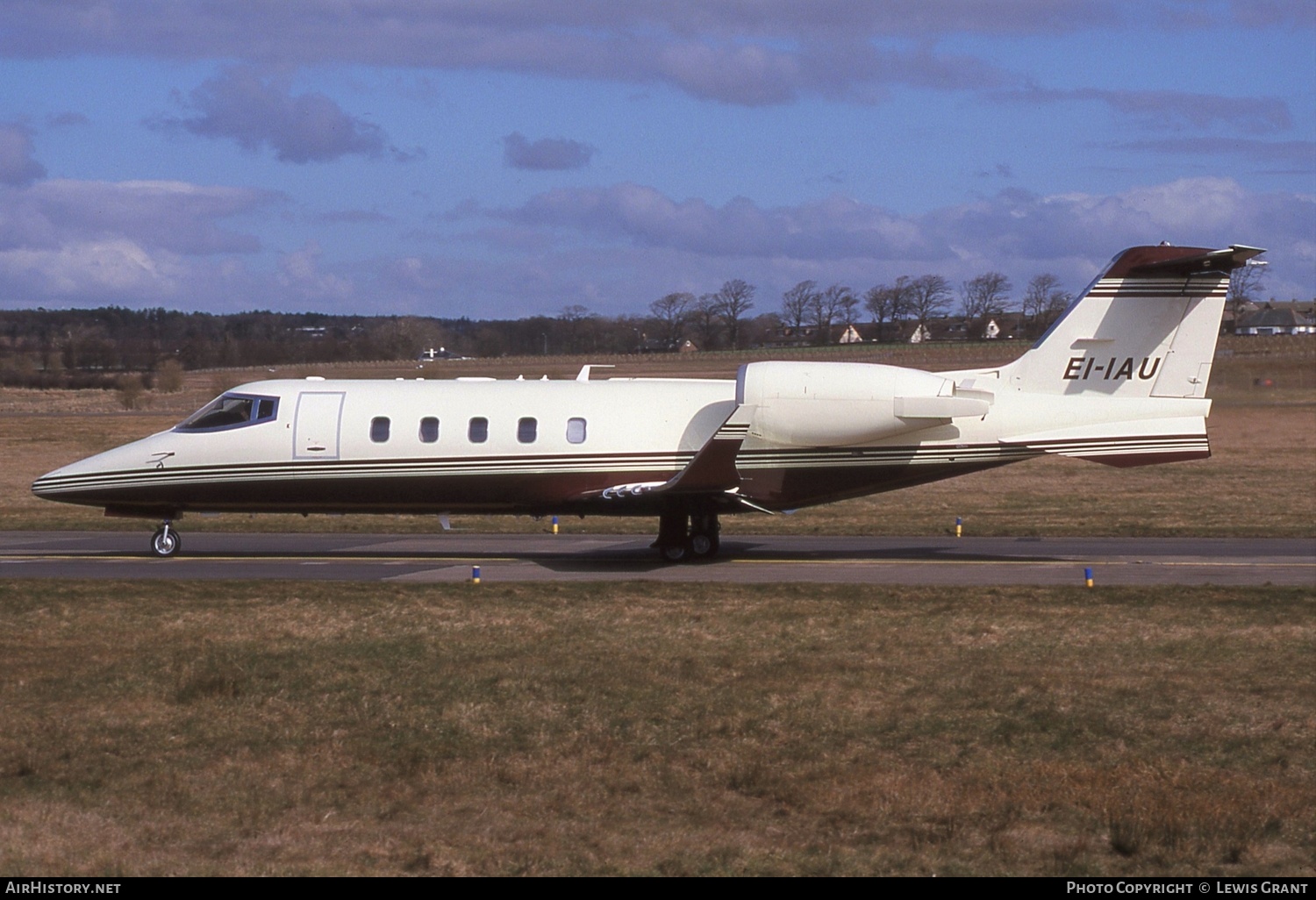 Aircraft Photo of EI-IAU | Learjet 60 | AirHistory.net #288866