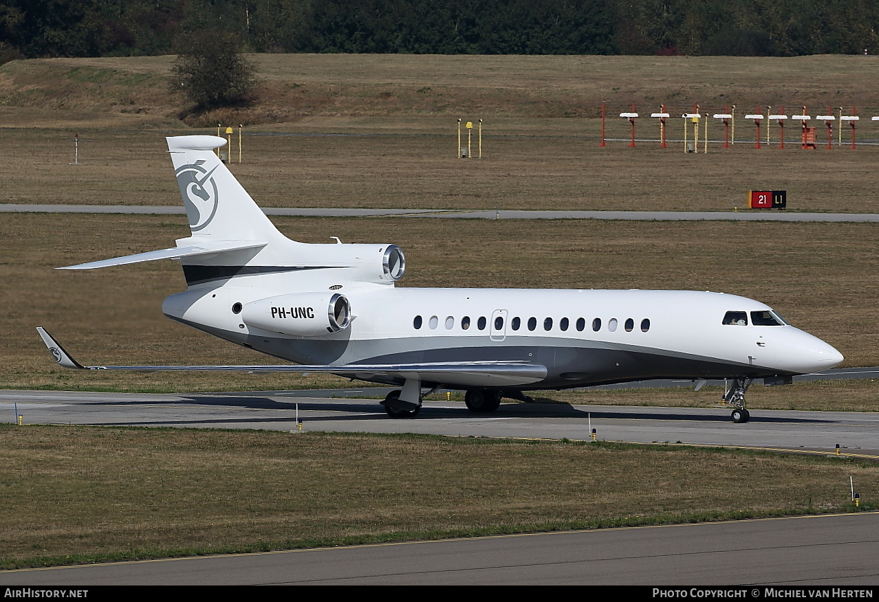 Aircraft Photo of PH-UNC | Dassault Falcon 7X | AirHistory.net #288893