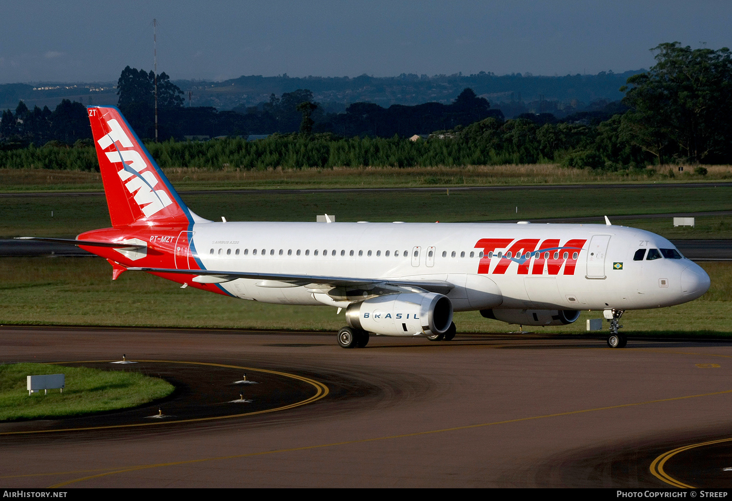 Aircraft Photo of PT-MZT | Airbus A320-232 | TAM Linhas Aéreas | AirHistory.net #288942