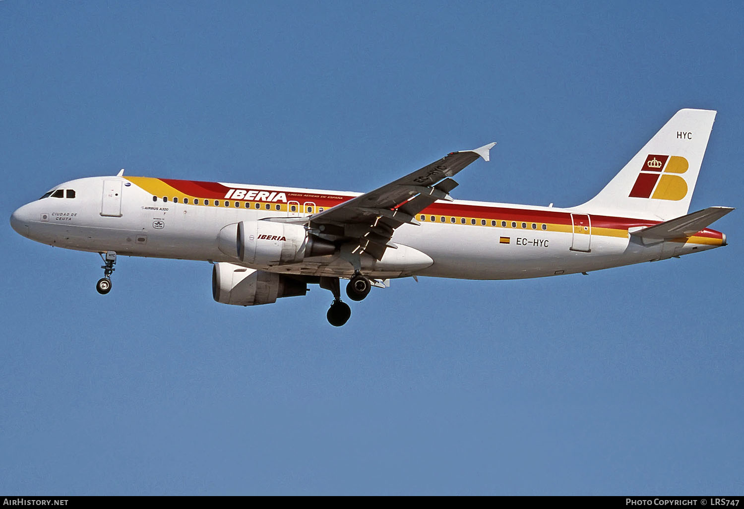 Aircraft Photo of EC-HYC | Airbus A320-214 | Iberia | AirHistory.net #288974
