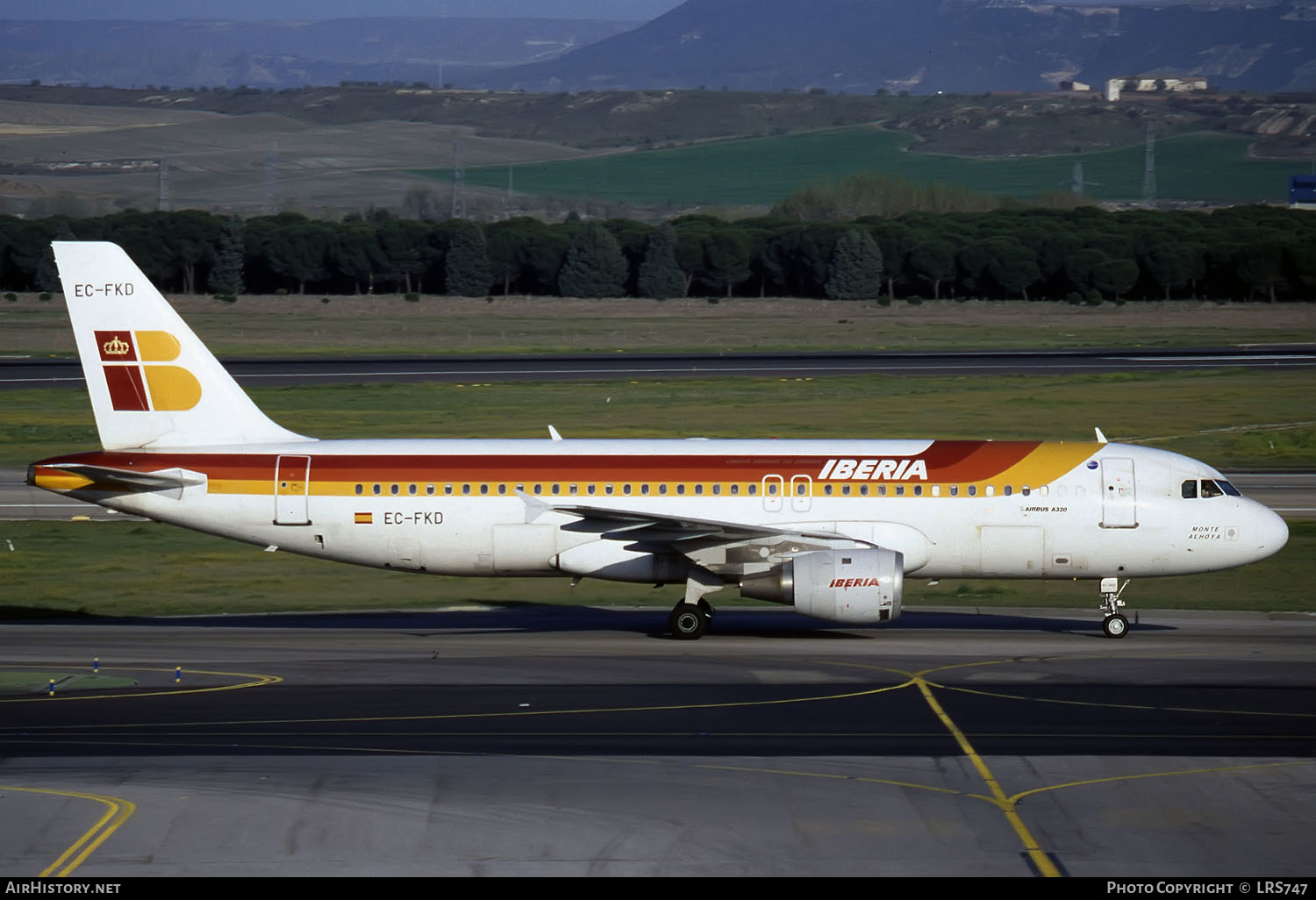 Aircraft Photo of EC-FKD | Airbus A320-211 | Iberia | AirHistory.net #289020