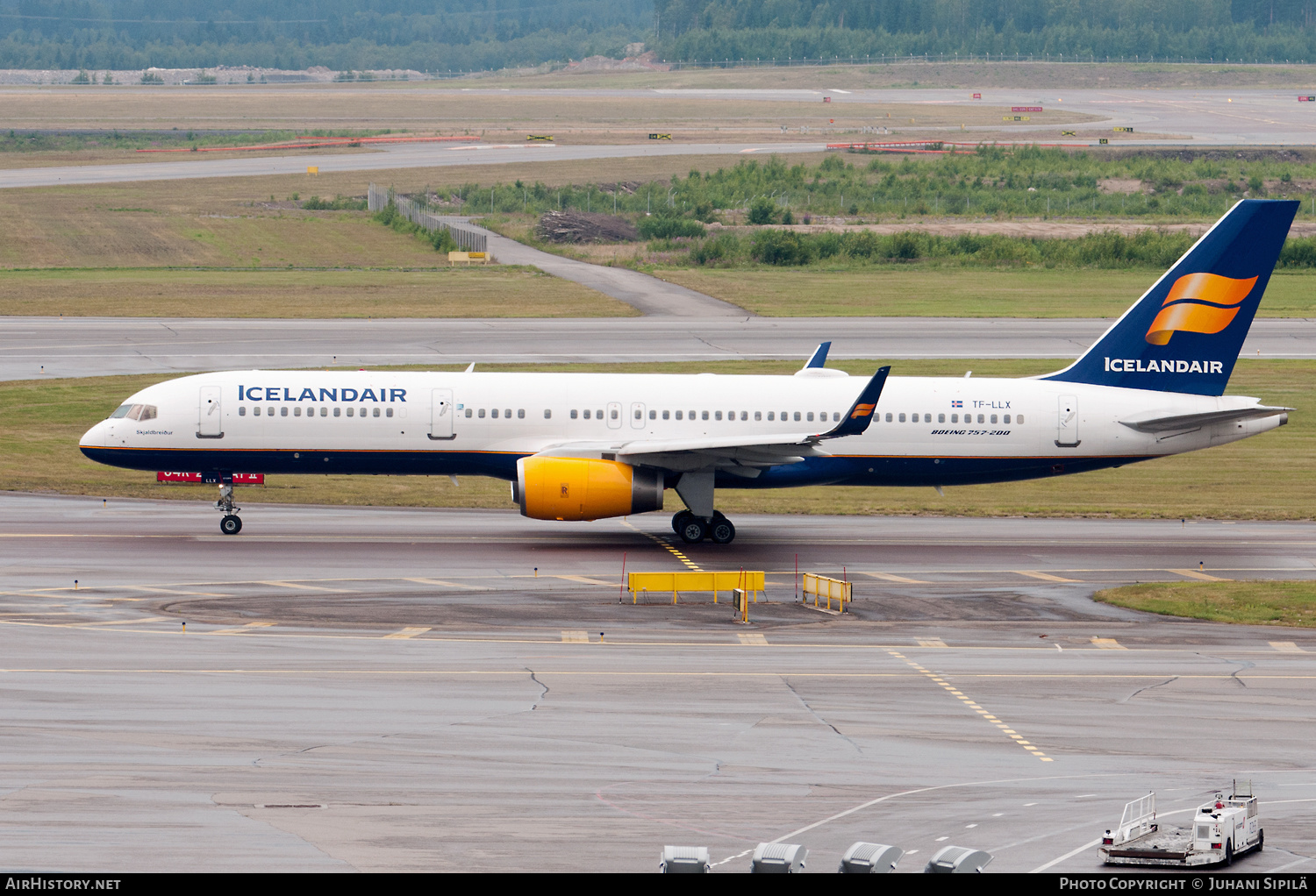 Aircraft Photo of TF-LLX | Boeing 757-256 | Icelandair | AirHistory.net #289055