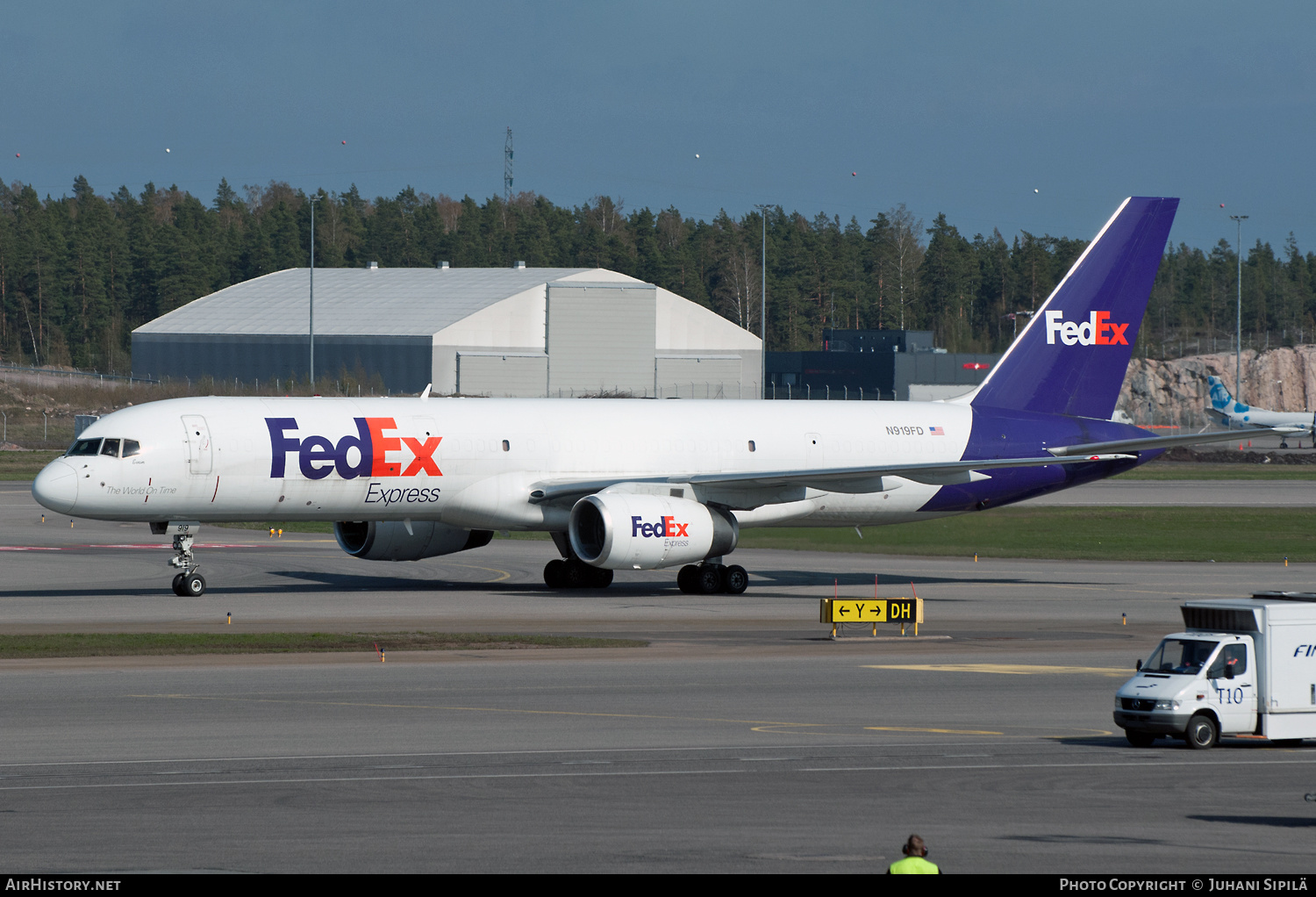 Aircraft Photo of N922FD | Boeing 757-23A(SF) | FedEx Express | AirHistory.net #289057