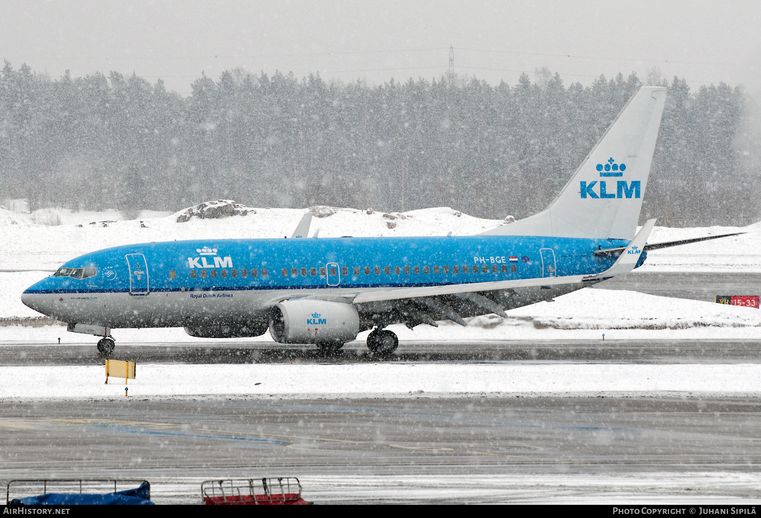 Aircraft Photo of PH-BGE | Boeing 737-7K2 | KLM - Royal Dutch Airlines | AirHistory.net #289060