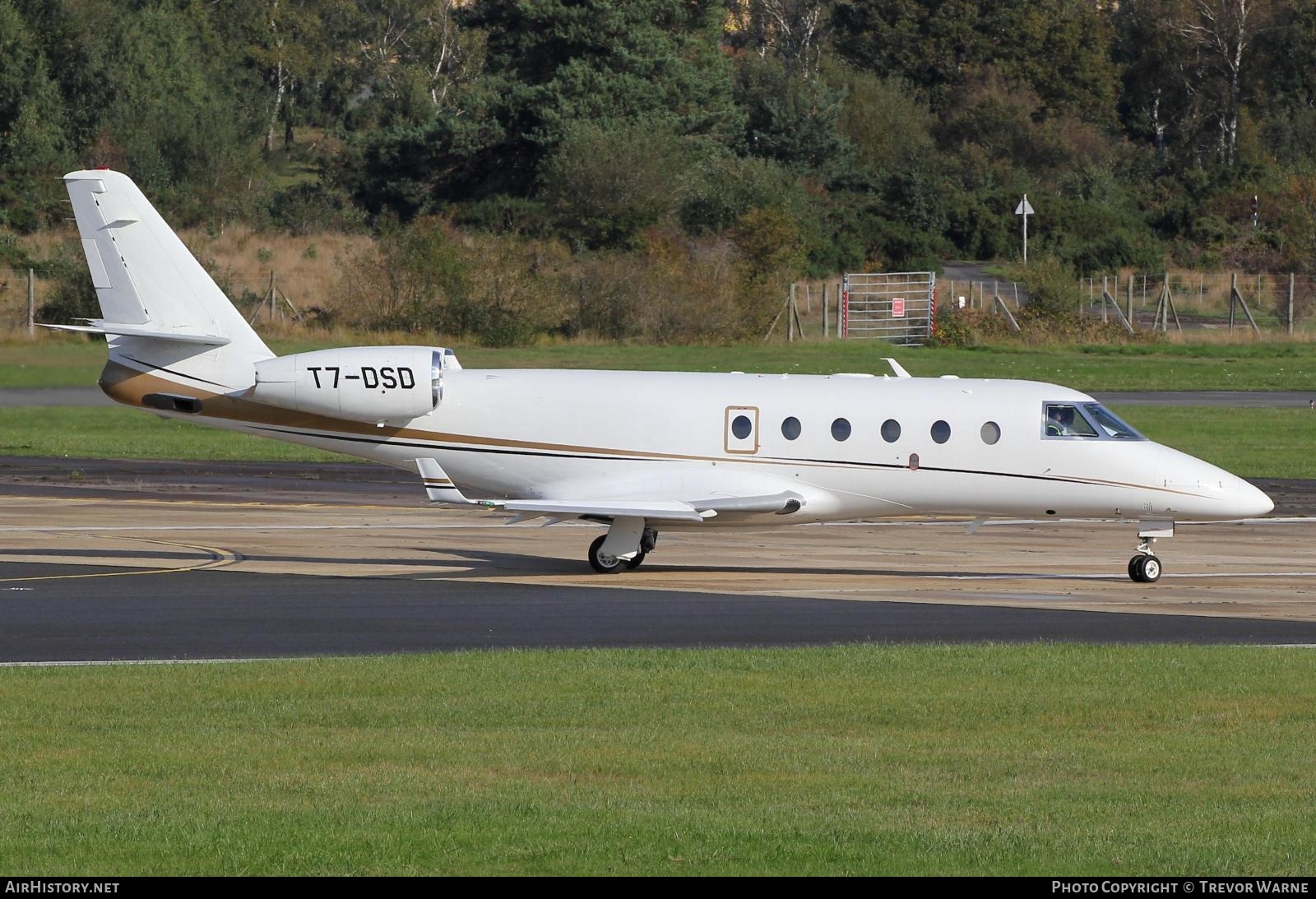 Aircraft Photo of T7-DSD | Gulfstream Aerospace G150 | AirHistory.net #289082