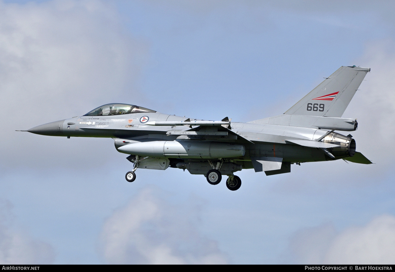 Aircraft Photo of 669 | General Dynamics F-16AM Fighting Falcon | Norway - Air Force | AirHistory.net #289188