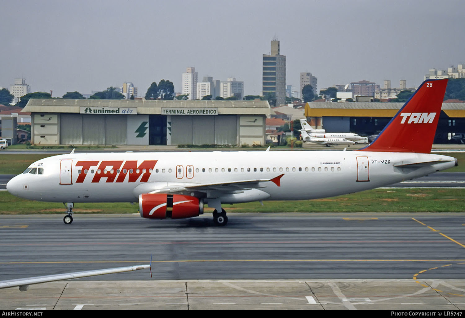 Aircraft Photo of PT-MZX | Airbus A320-232 | TAM Linhas Aéreas | AirHistory.net #289224