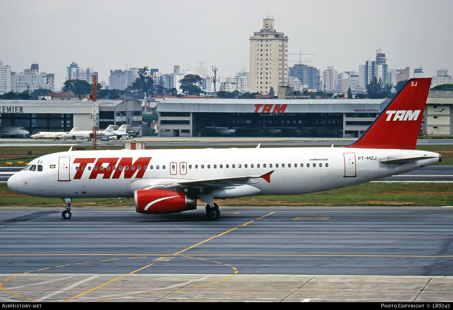 Aircraft Photo of PT-MZJ | Airbus A320-232 | TAM Linhas Aéreas | AirHistory.net #289284