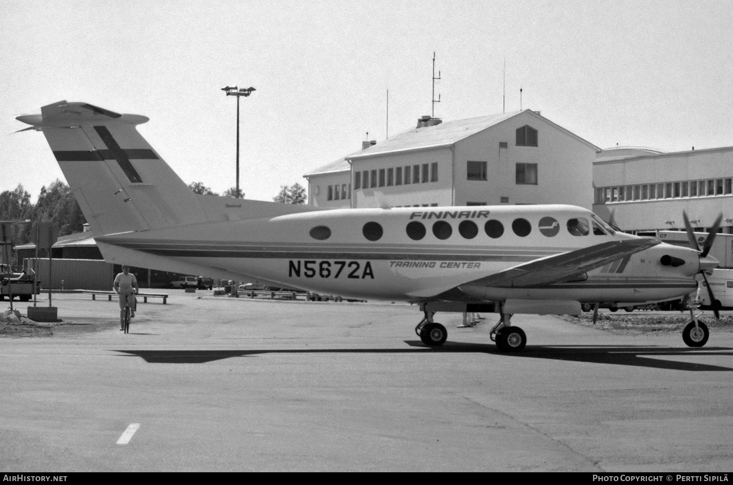 Aircraft Photo of N5672A | Beech Super King Air 300 | Finnair Training Center | AirHistory.net #289320