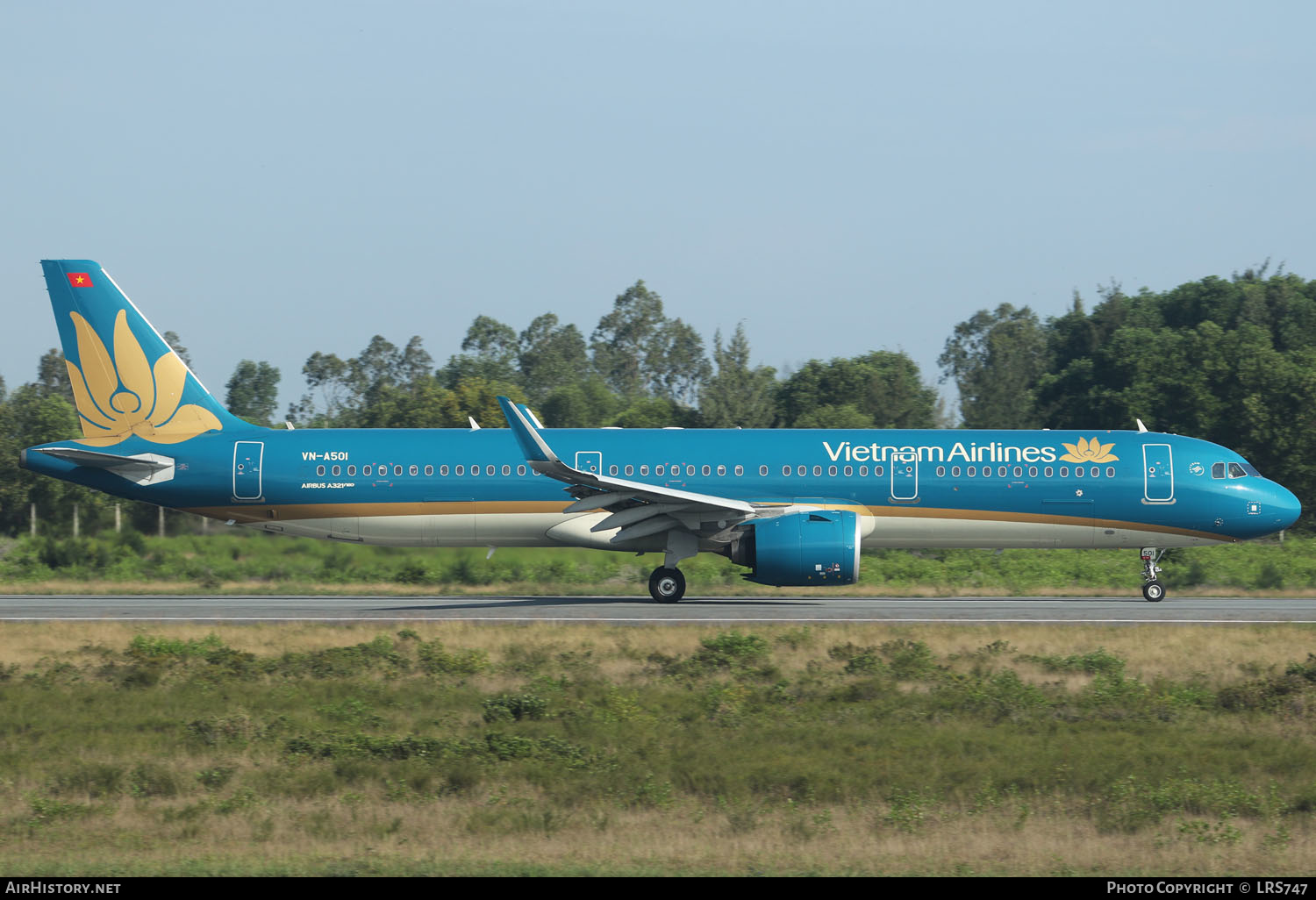 Aircraft Photo of VN-A501 | Airbus A321-272N | Vietnam Airlines | AirHistory.net #289363