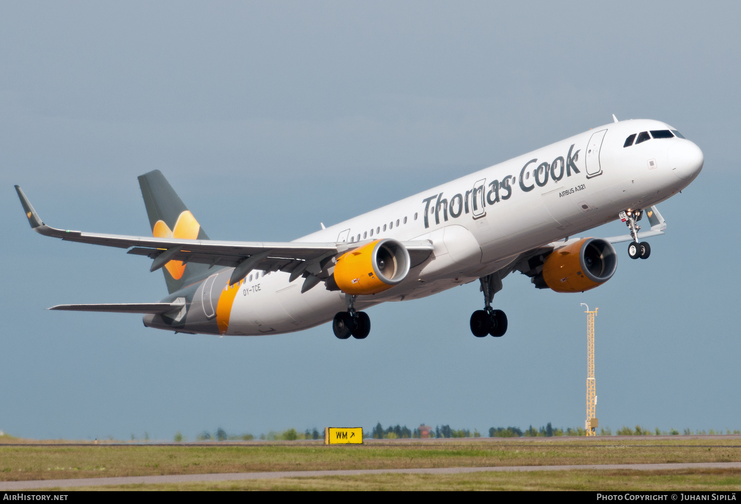 Aircraft Photo of OY-TCE | Airbus A321-211 | Thomas Cook Airlines | AirHistory.net #289397