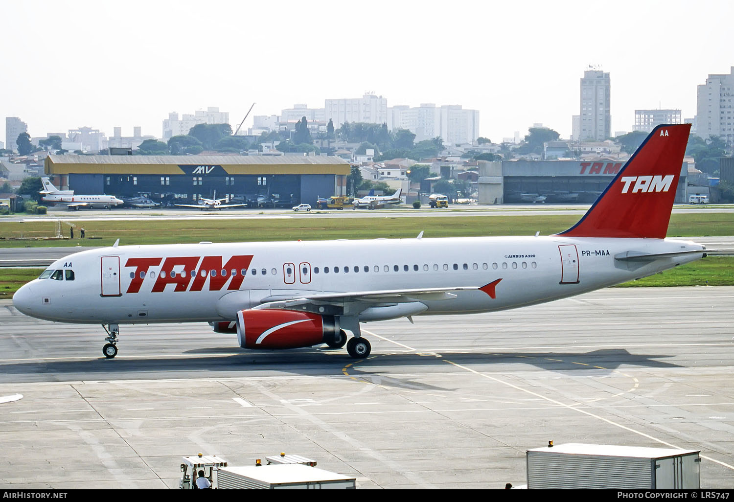 Aircraft Photo of PR-MAA | Airbus A320-233 | TAM Linhas Aéreas | AirHistory.net #289409