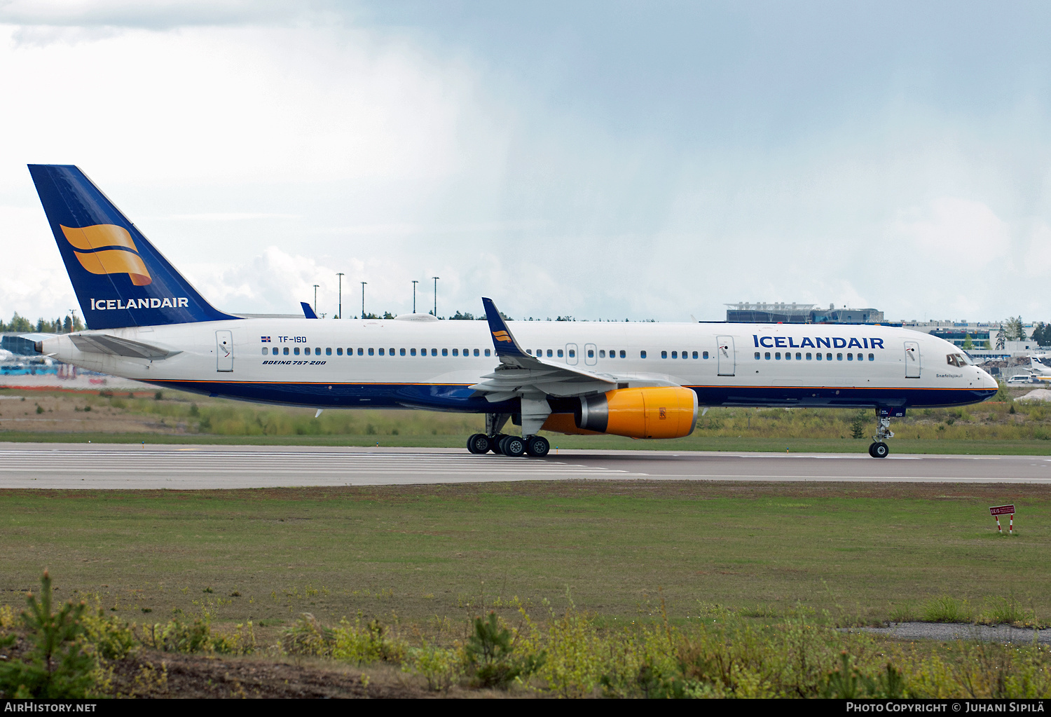 Aircraft Photo of TF-ISD | Boeing 757-223 | Icelandair | AirHistory.net #289441