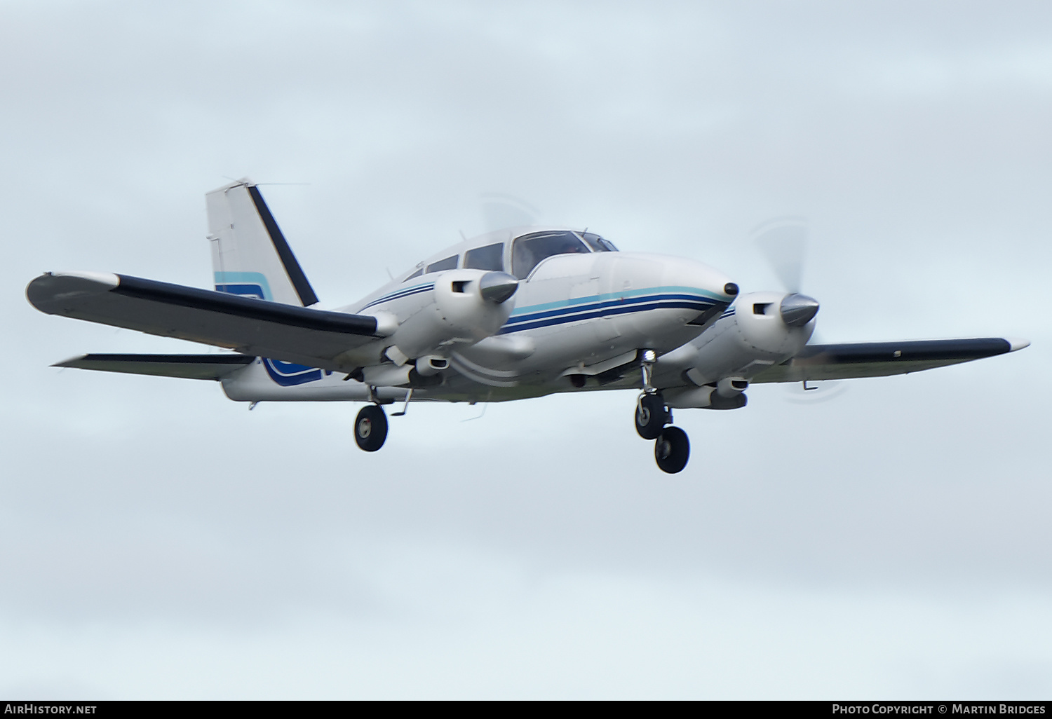 Aircraft Photo of G-BCCE | Piper PA-23-250 Aztec E | AirHistory.net #289473