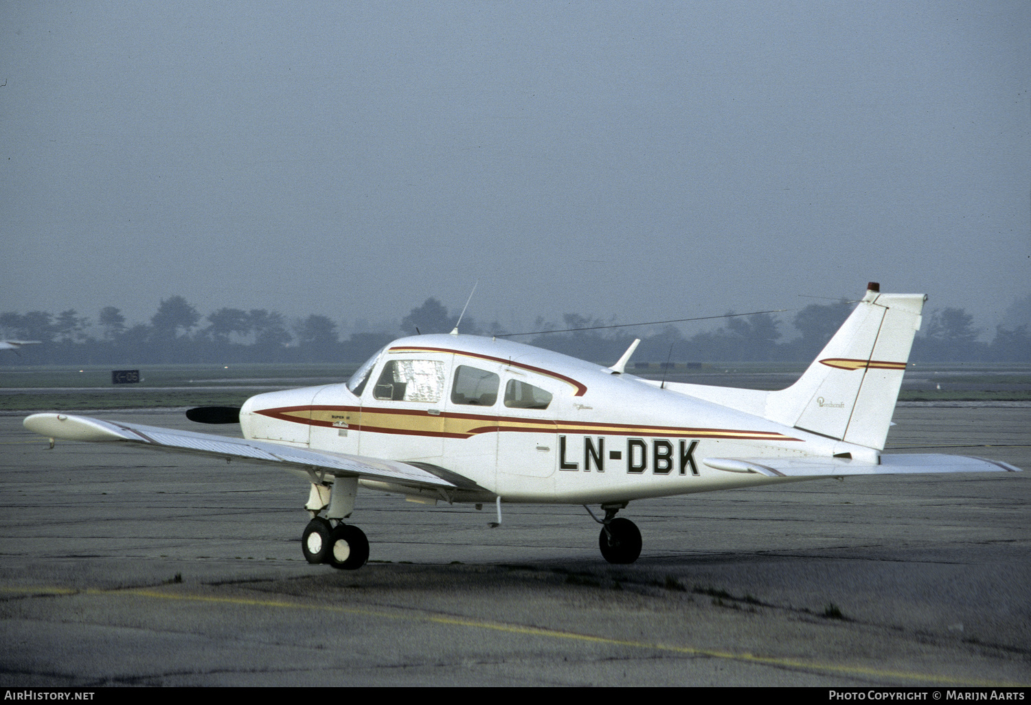 Aircraft Photo of LN-DBK | Beech A23-24 Musketeer Super III | AirHistory.net #289597