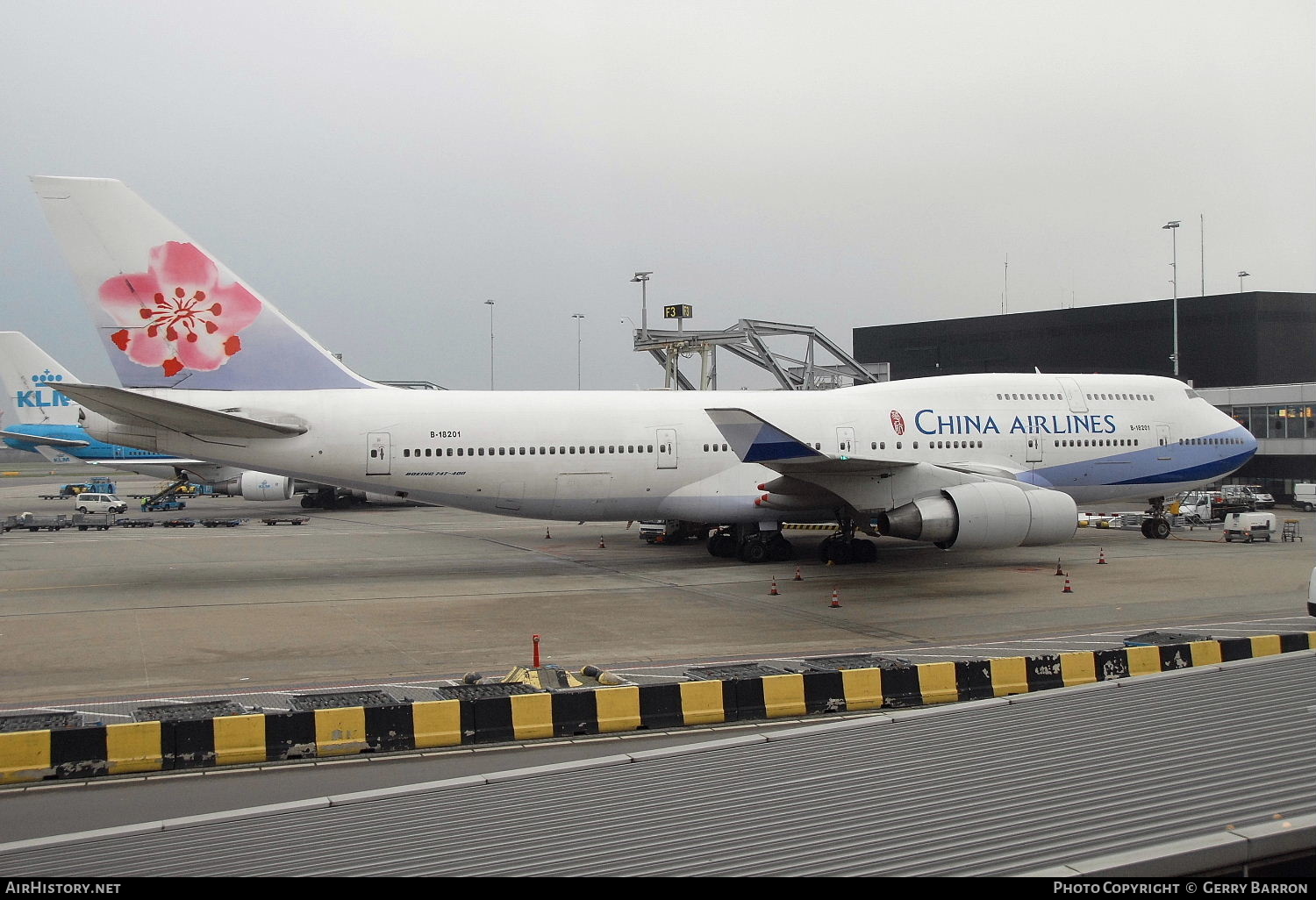 Aircraft Photo of B-18201 | Boeing 747-409 | China Airlines | AirHistory.net #289598