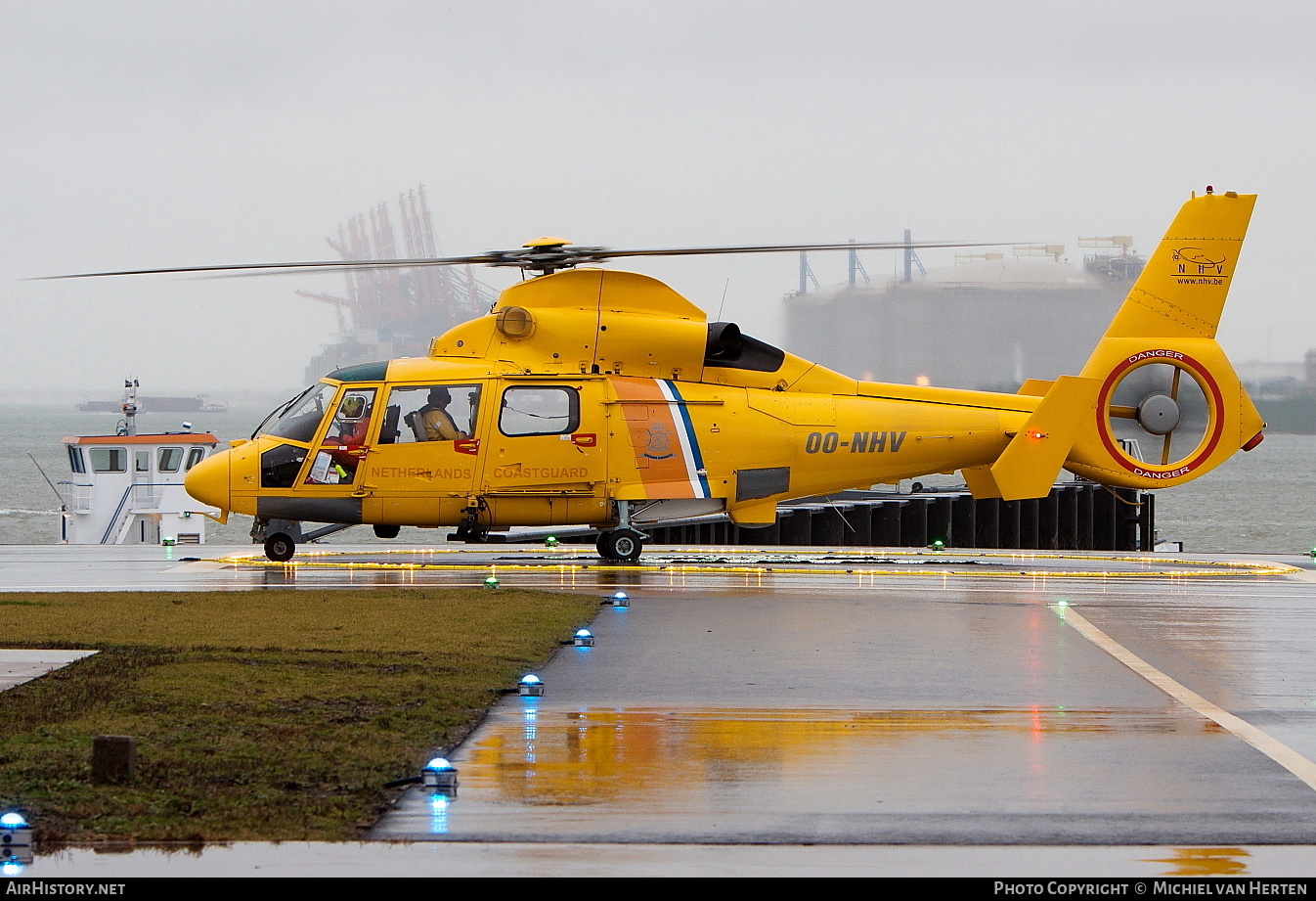 Aircraft Photo of OO-NHV | Eurocopter AS-365N-3 Dauphin 2 | Kustwacht - Netherlands Coastguard | AirHistory.net #289613