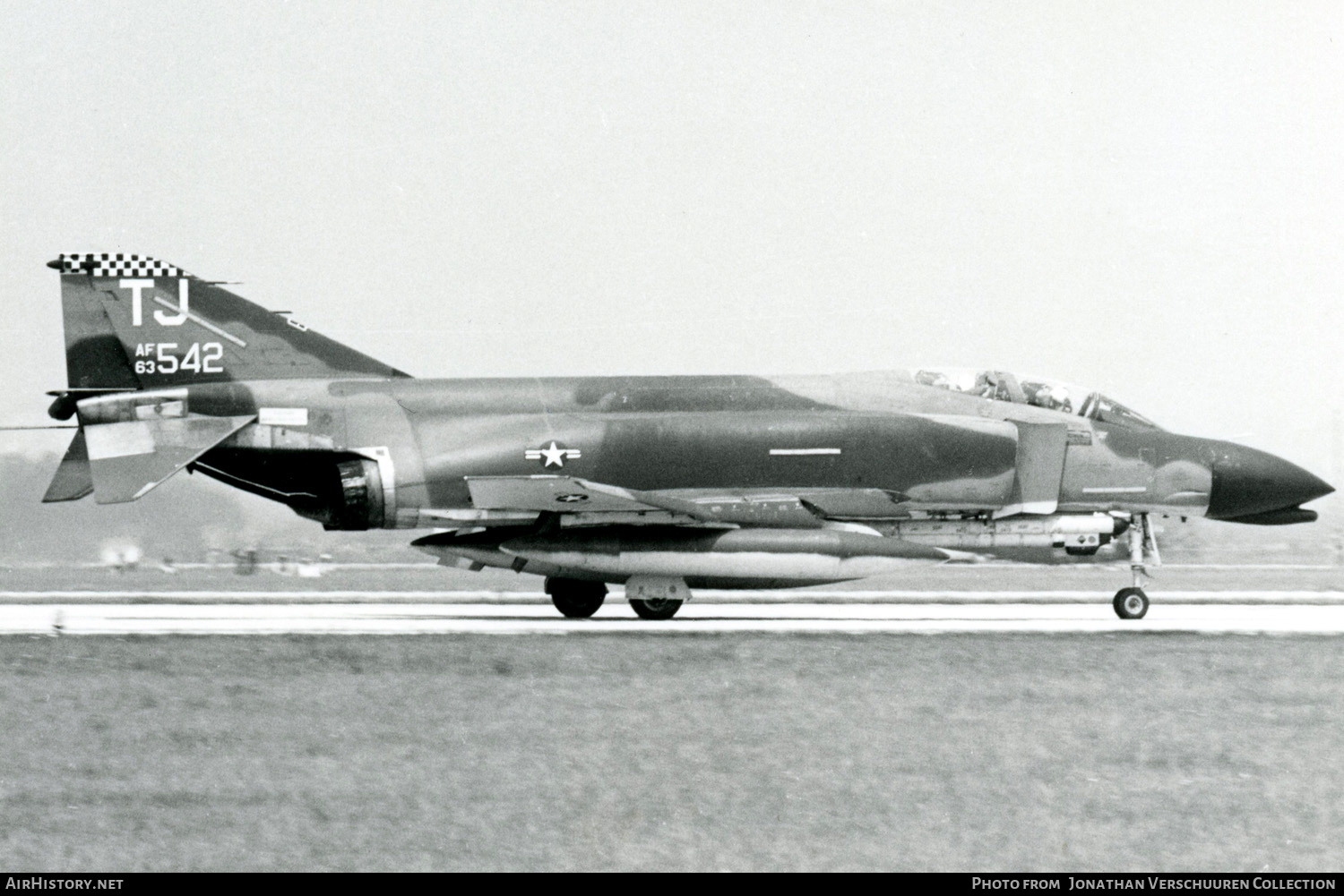 Aircraft Photo of 63-7542 / AF63-542 | McDonnell F-4C Phantom II | USA - Air Force | AirHistory.net #289639