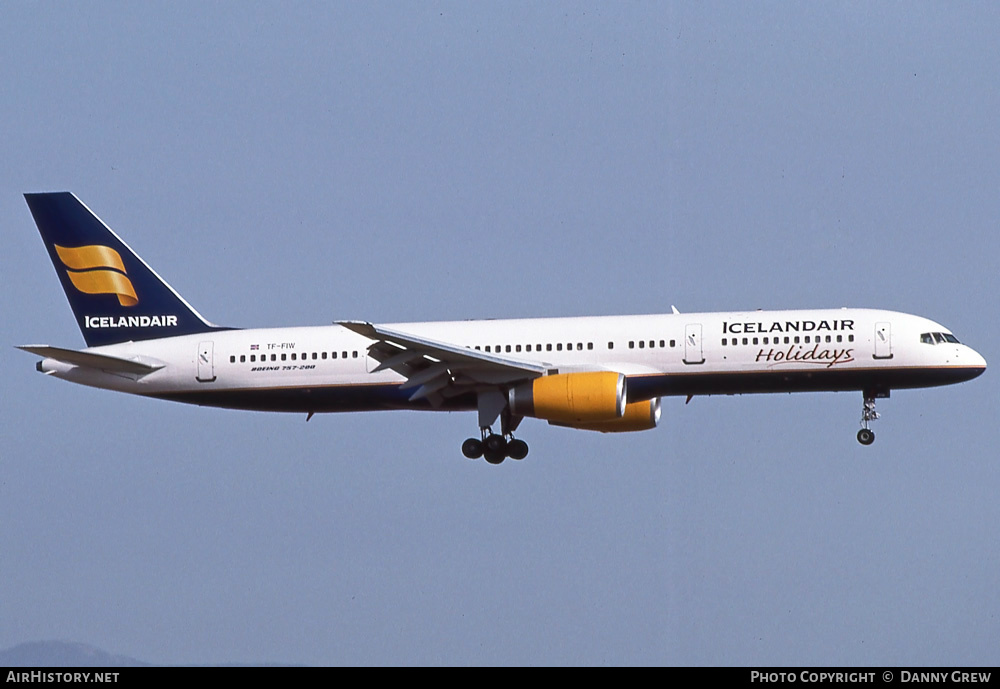 Aircraft Photo of TF-FIW | Boeing 757-27B | Icelandair Holidays | AirHistory.net #289662