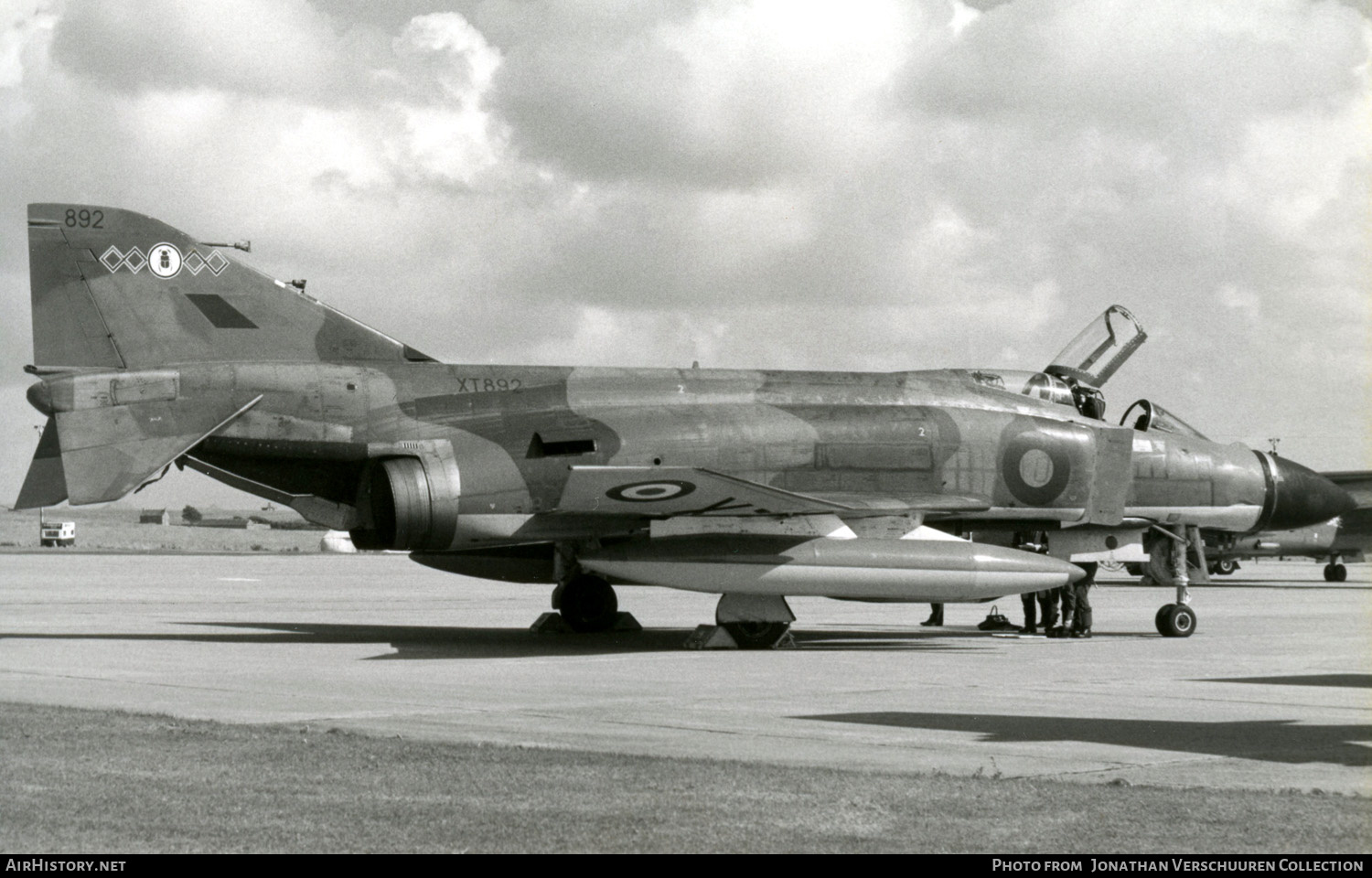 Aircraft Photo of XT892 | McDonnell Douglas F-4M Phantom FGR2 | UK - Air Force | AirHistory.net #289778