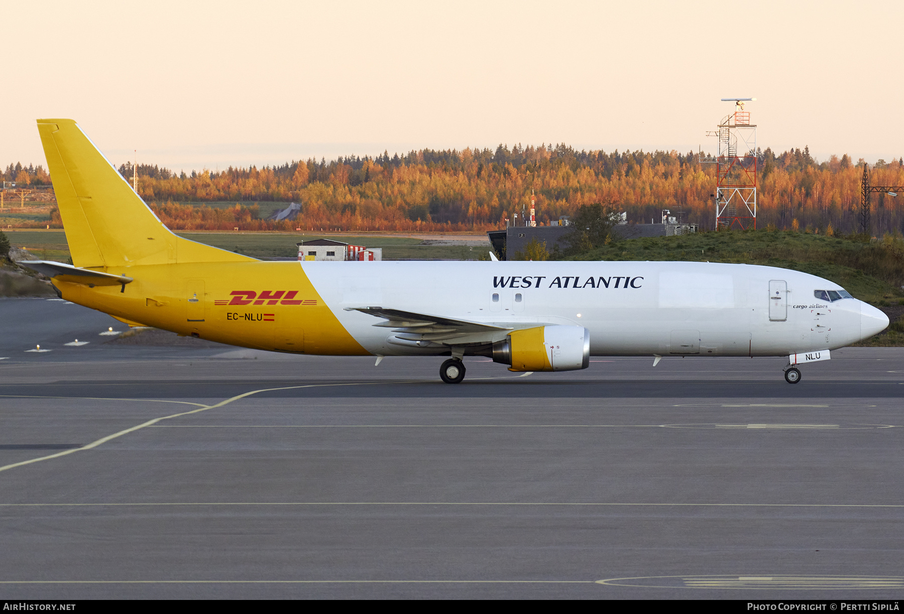 Aircraft Photo of EC-NLU | Boeing 737-4Q8(SF) | West Atlantic Cargo Airlines | AirHistory.net #289832