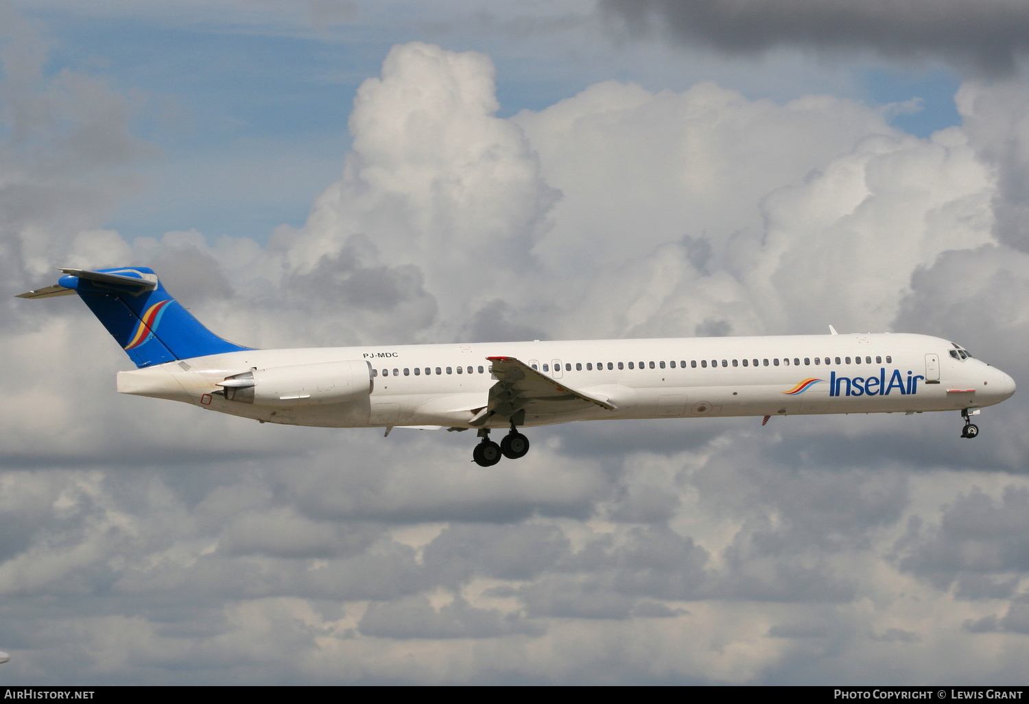 Aircraft Photo of PJ-MDC | McDonnell Douglas MD-82 (DC-9-82) | Insel Air | AirHistory.net #289843