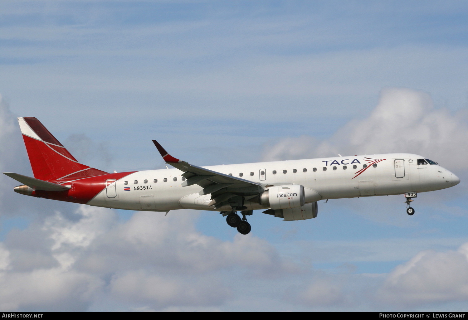 Aircraft Photo of N935TA | Embraer 190AR (ERJ-190-100IGW) | TACA - Transportes Aéreos Centro Americanos | AirHistory.net #289849