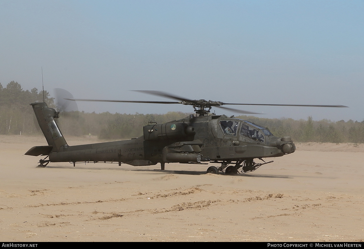 Aircraft Photo of Q-09 | Boeing AH-64D Apache Longbow | Netherlands - Air Force | AirHistory.net #289988