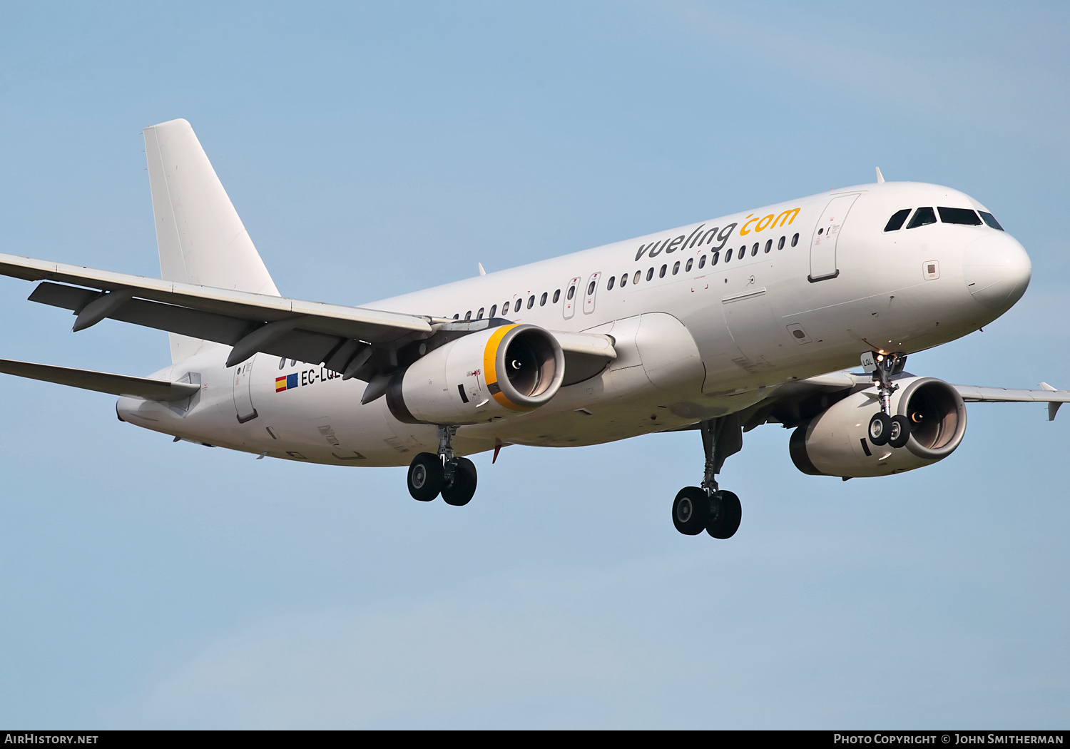 Aircraft Photo of EC-LQL | Airbus A320-232 | Vueling Airlines | AirHistory.net #290061