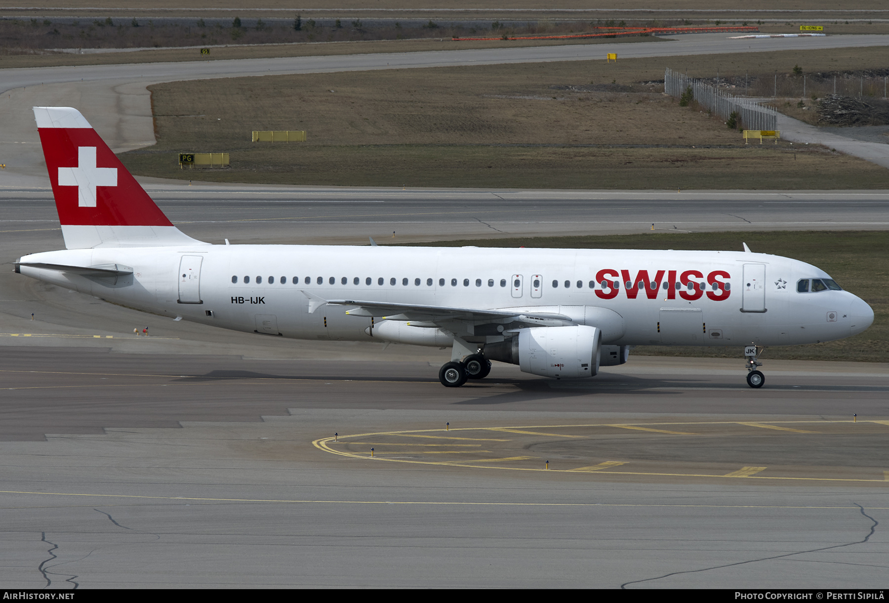Aircraft Photo of HB-IJK | Airbus A320-214 | Swiss International Air Lines | AirHistory.net #290062