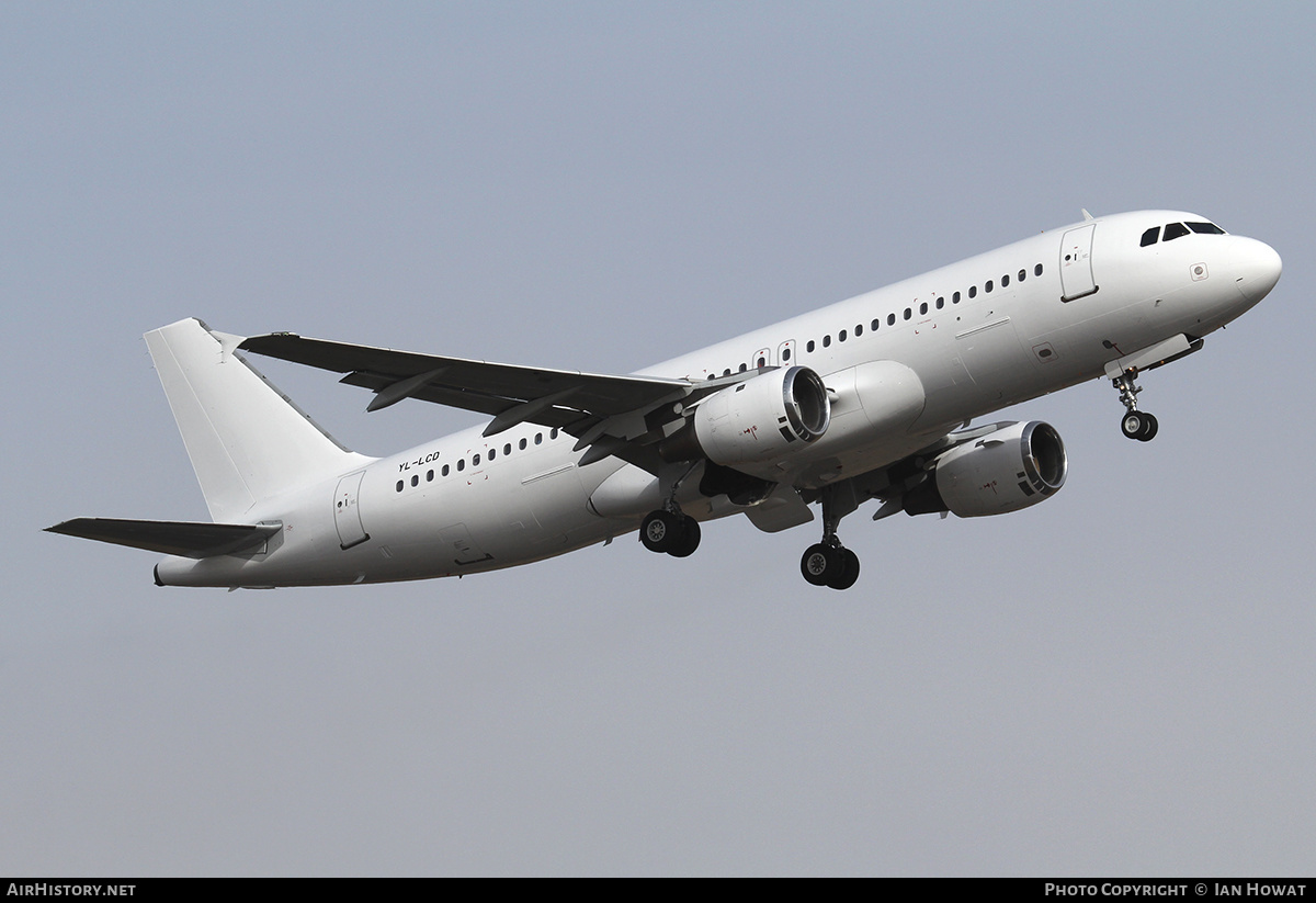 Aircraft Photo of YL-LCD | Airbus A320-211 | AirHistory.net #290084