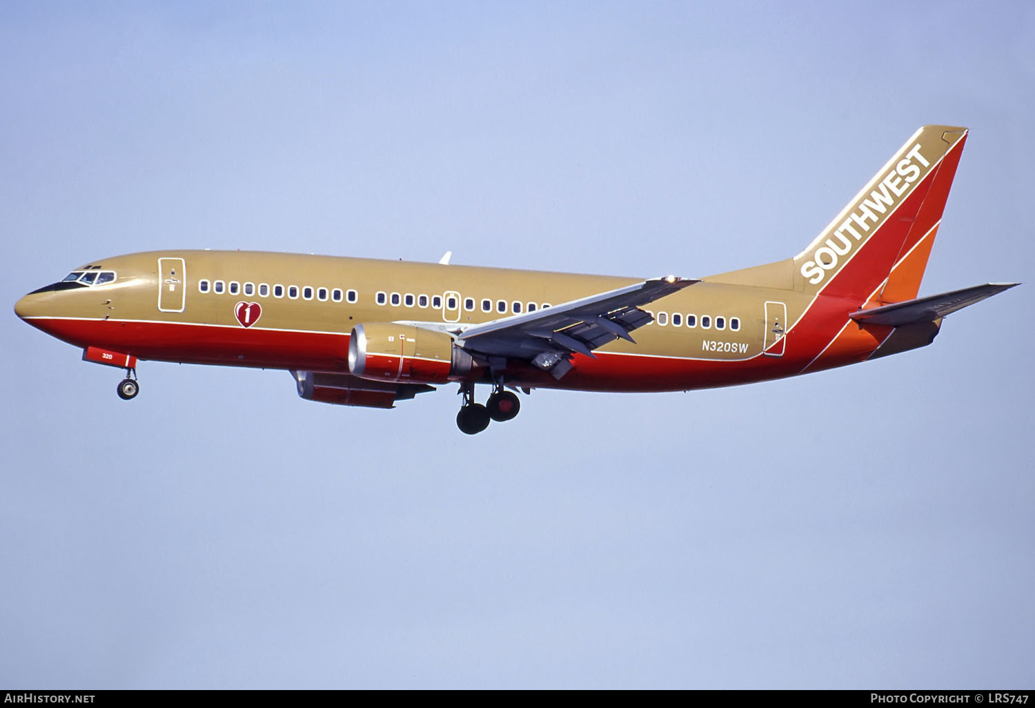 Aircraft Photo of N320SW | Boeing 737-3H4 | Southwest Airlines | AirHistory.net #290120